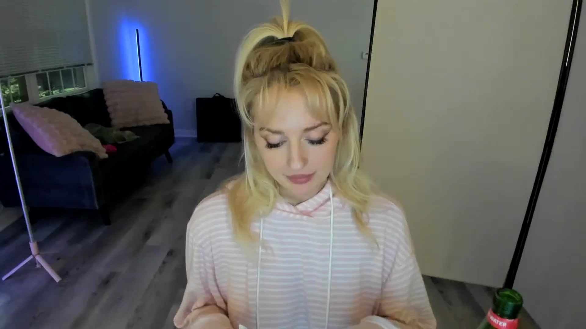 Gallery image thumbnail from Milk_Party's myfreecams stream on, 07/09/2024, 01:53 image 7 of 20