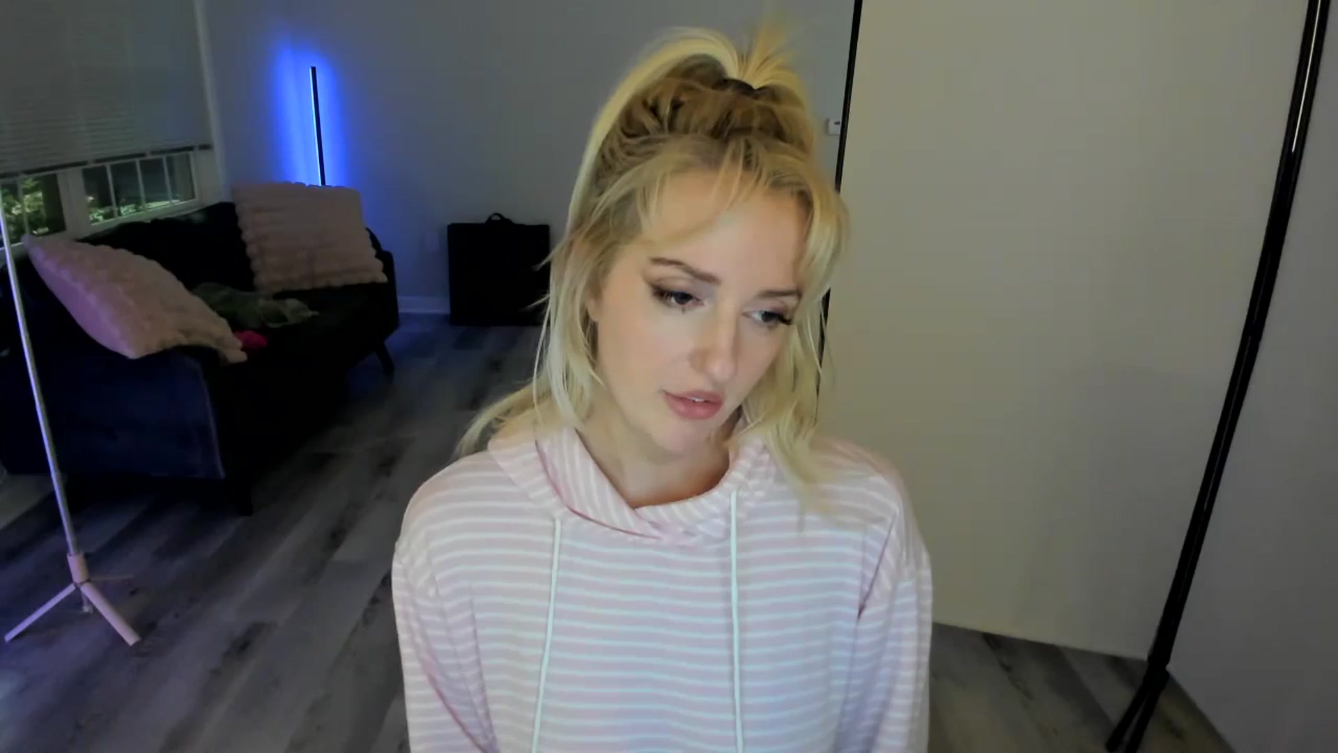 Gallery image thumbnail from Milk_Party's myfreecams stream on, 07/09/2024, 01:53 image 17 of 20