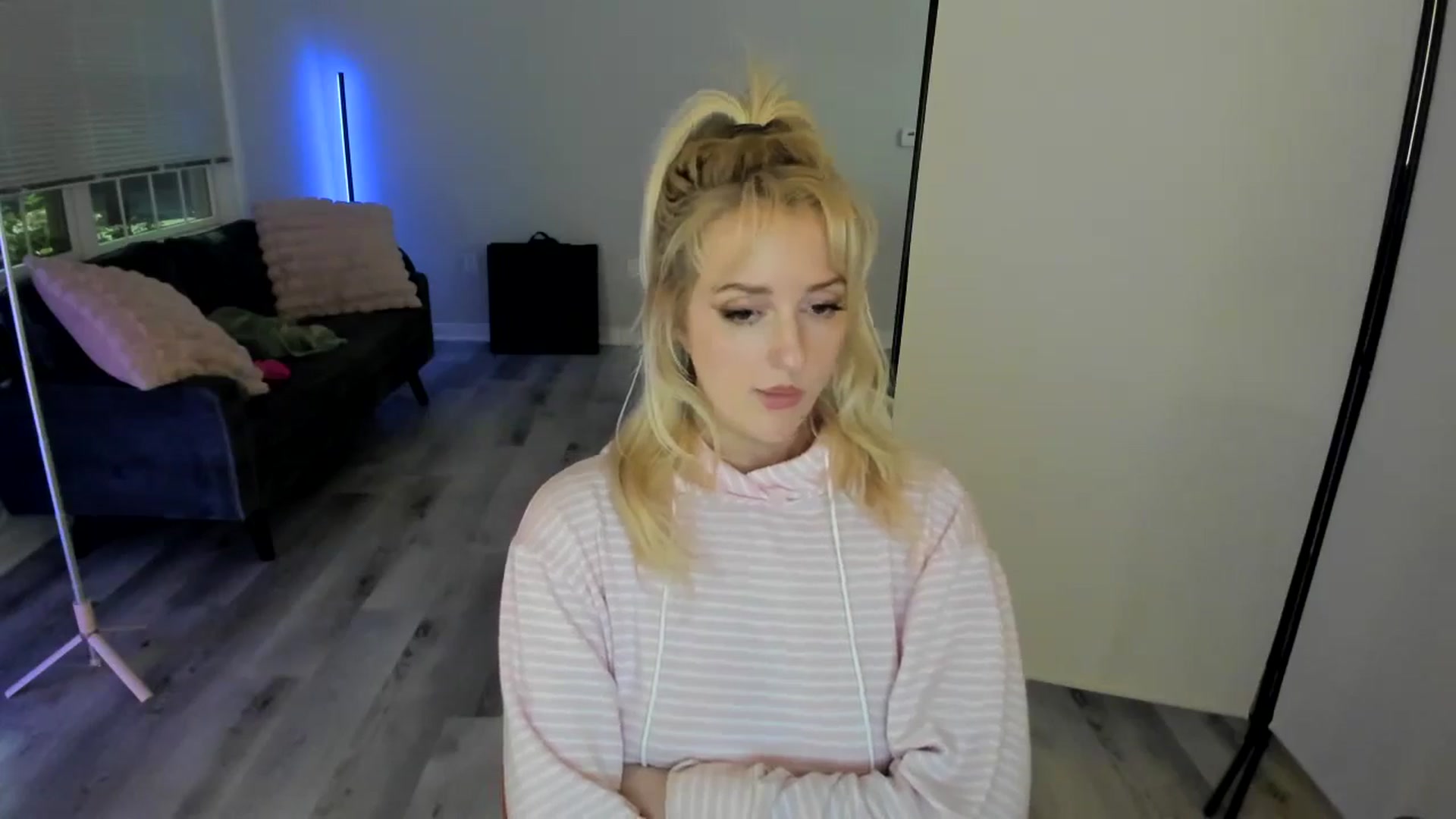 Gallery image thumbnail from Milk_Party's myfreecams stream on, 07/09/2024, 01:53 image 18 of 20