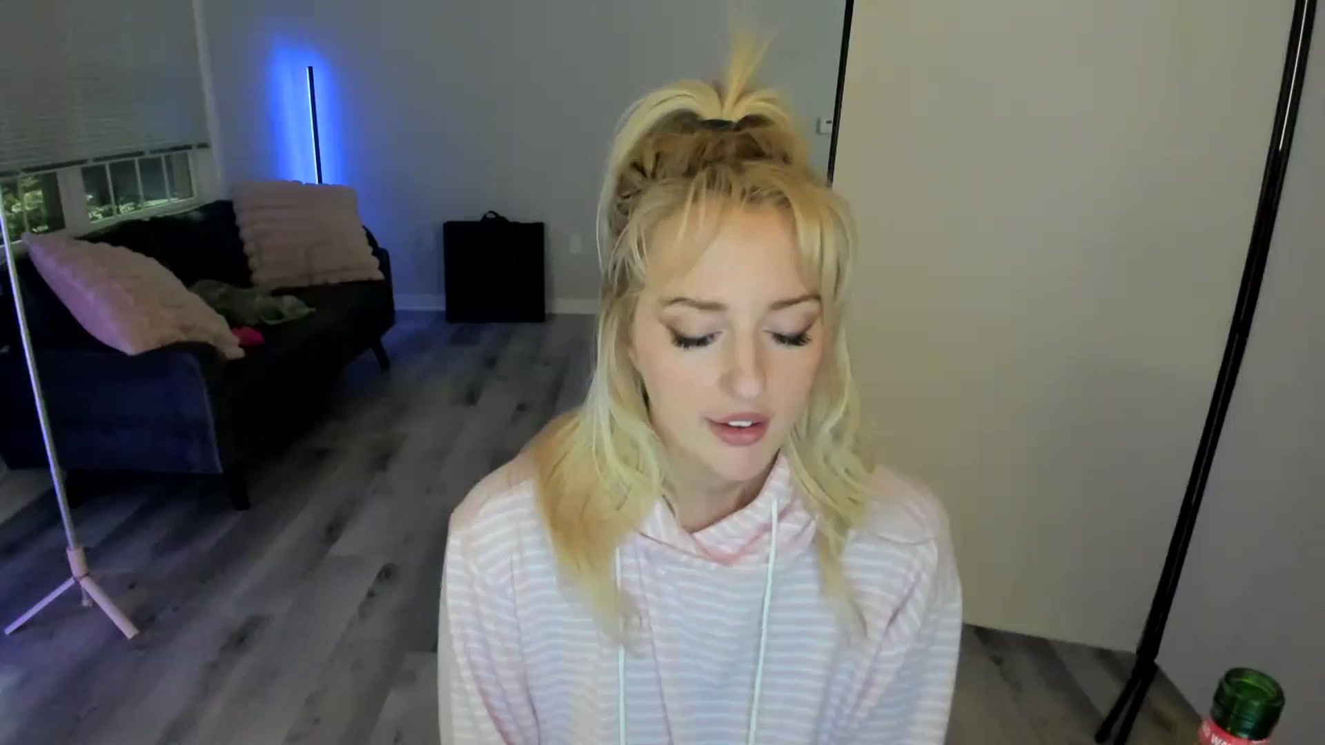 Gallery image thumbnail from Milk_Party's myfreecams stream on, 07/09/2024, 01:53 image 4 of 20