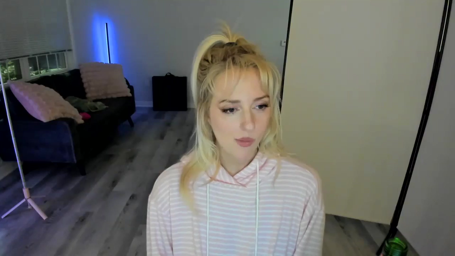 Gallery image thumbnail from Milk_Party's myfreecams stream on, 07/09/2024, 01:53 image 9 of 20