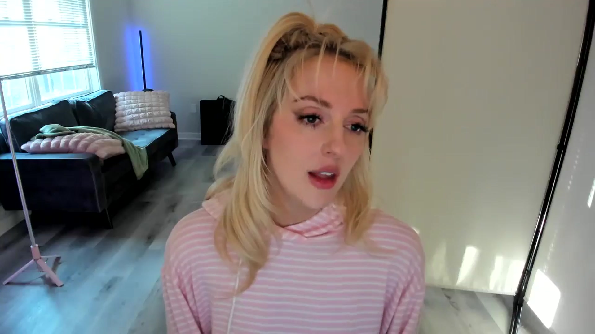 Gallery image thumbnail from Milk_Party's myfreecams stream on, 07/10/2024, 23:22 image 14 of 20