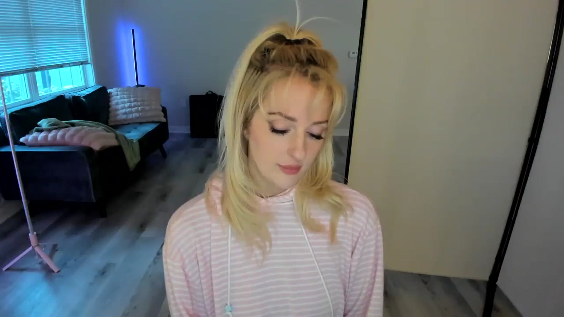 Gallery image thumbnail from Milk_Party's myfreecams stream on, 07/11/2024, 24:01 image 11 of 20