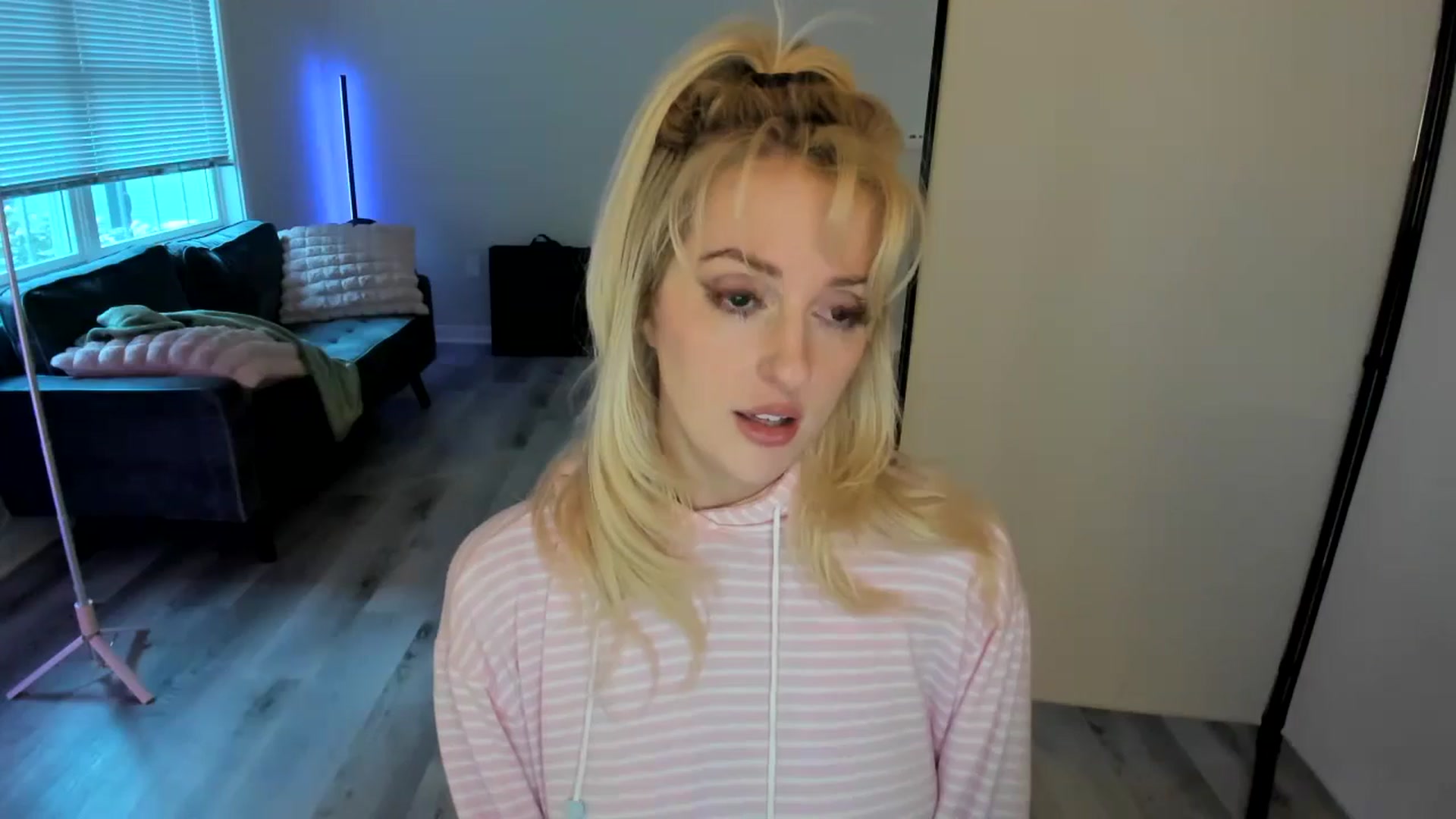 Gallery image thumbnail from Milk_Party's myfreecams stream on, 07/11/2024, 24:01 image 9 of 20