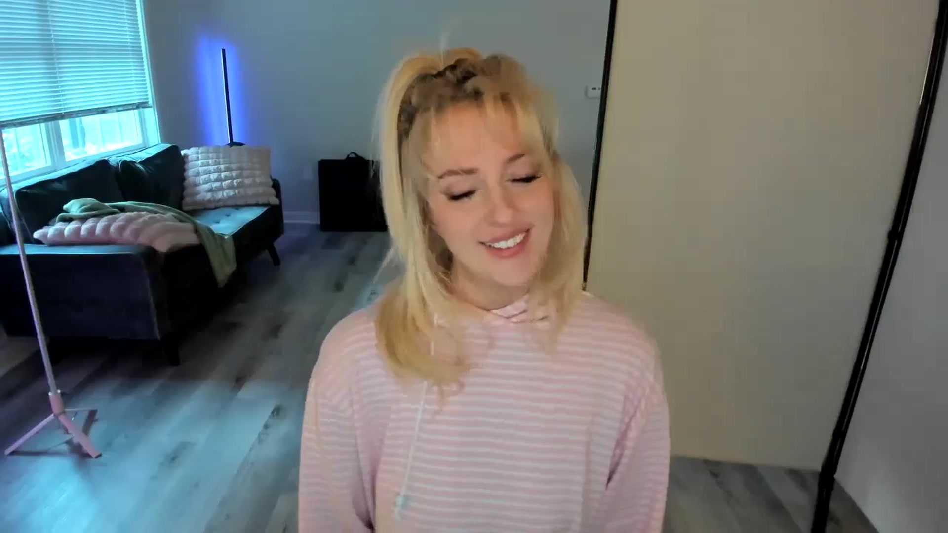 Gallery image thumbnail from Milk_Party's myfreecams stream on, 07/11/2024, 24:01 image 2 of 20