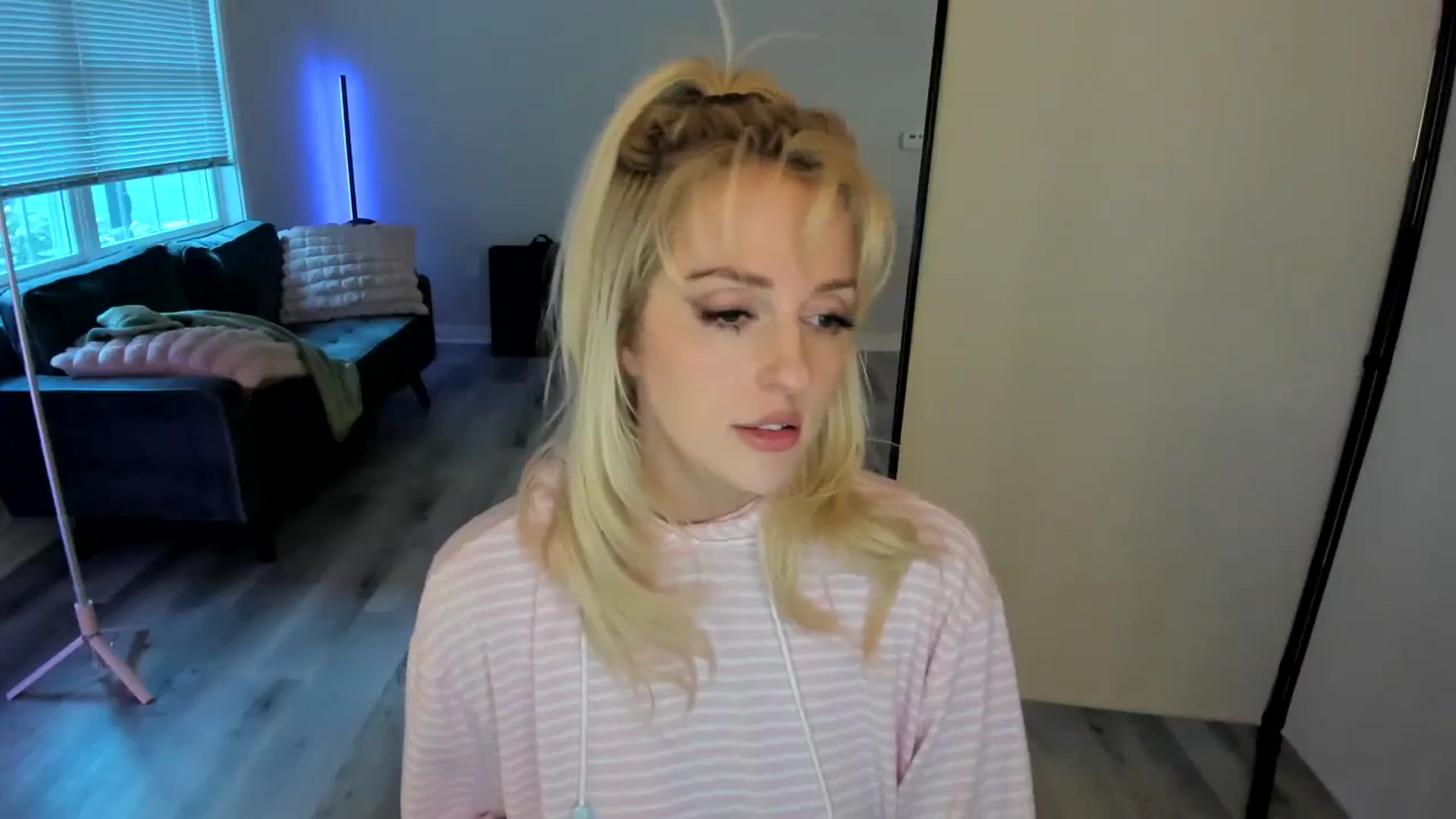 Gallery image thumbnail from Milk_Party's myfreecams stream on, 07/11/2024, 24:01 image 12 of 20