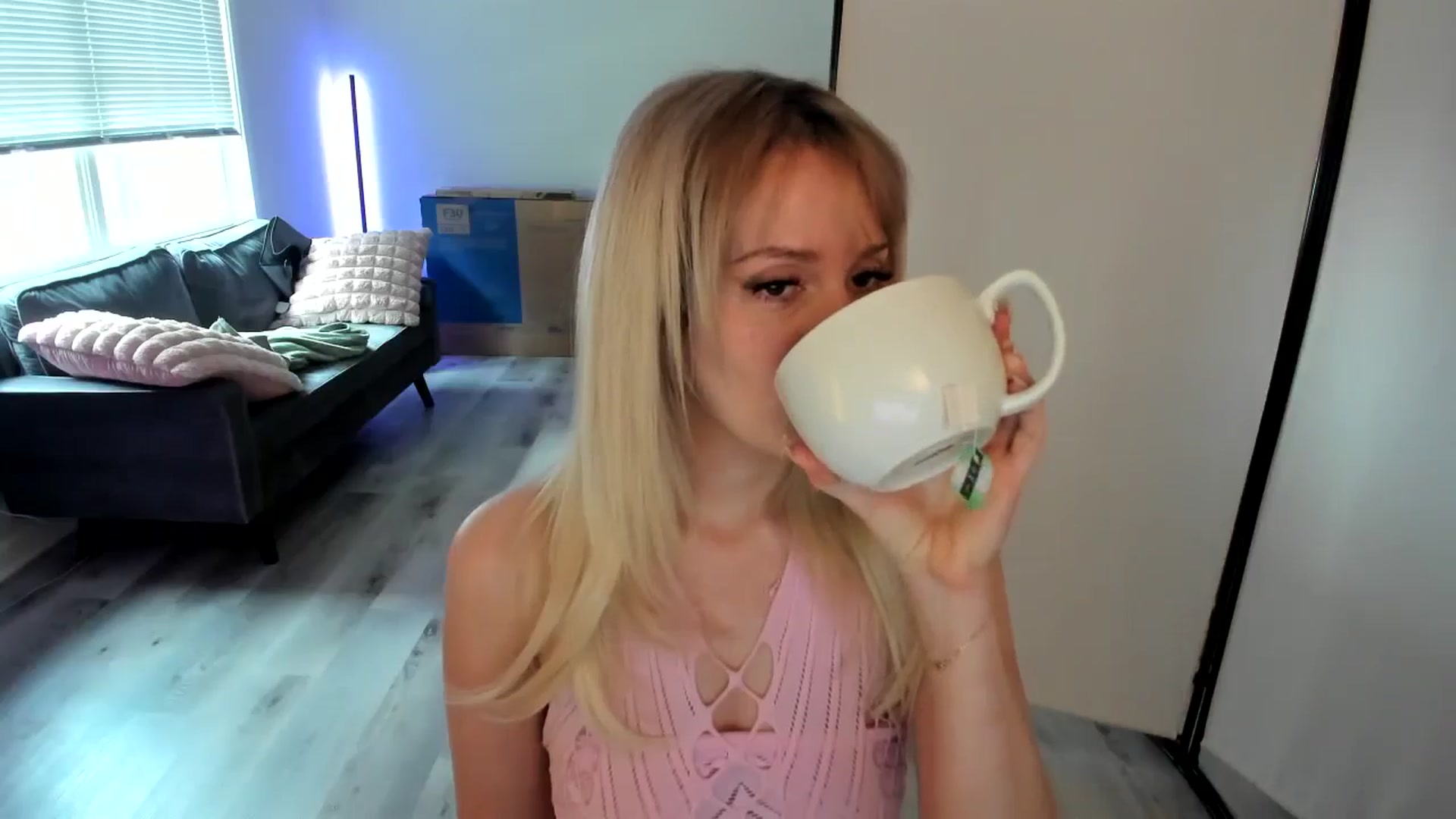 Gallery image thumbnail from Milk_Party's myfreecams stream on, 08/02/2024, 16:06 image 7 of 20
