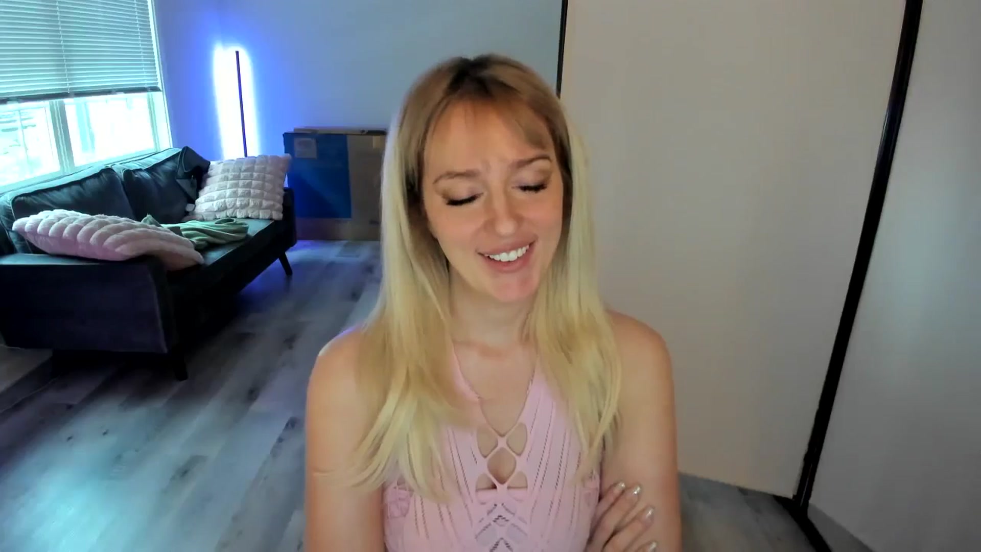 Gallery image thumbnail from Milk_Party's myfreecams stream on, 08/02/2024, 17:39 image 2 of 20
