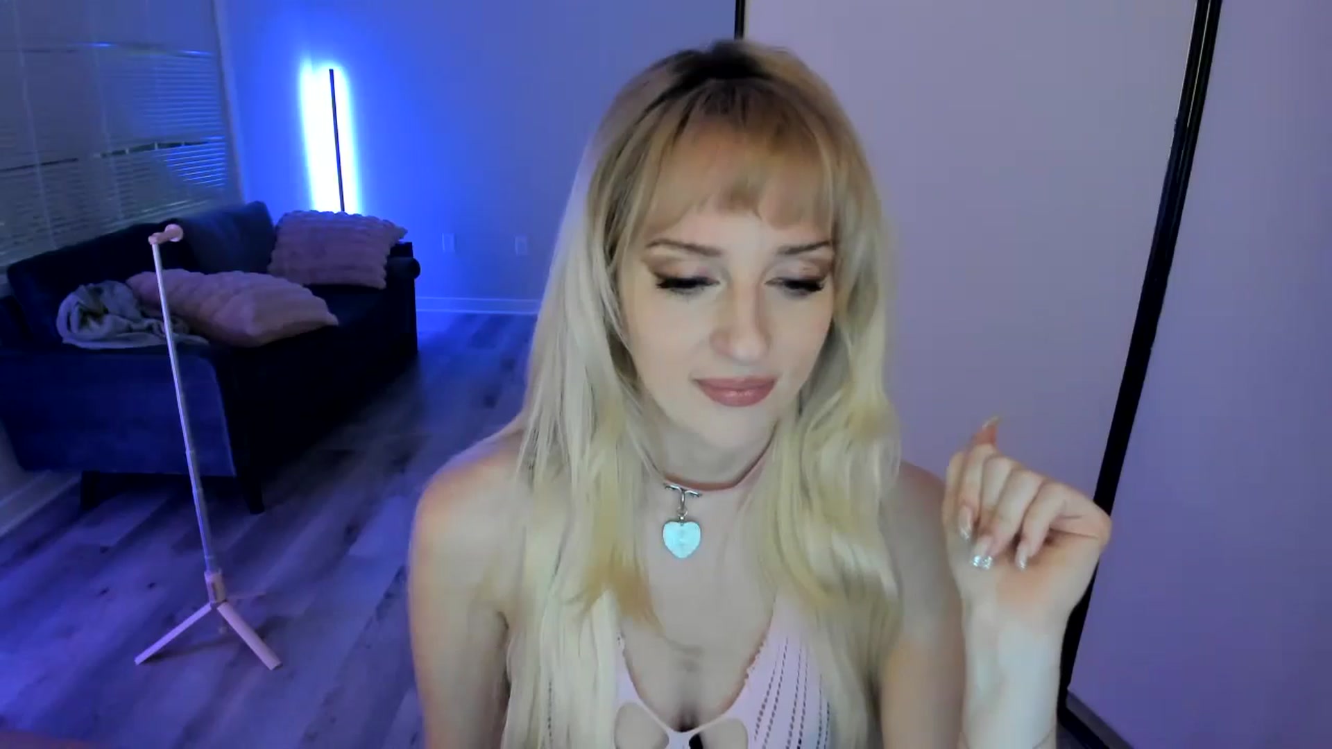 Gallery image thumbnail from Milk_Party's myfreecams stream on, 08/23/2024, 02:32 image 14 of 20