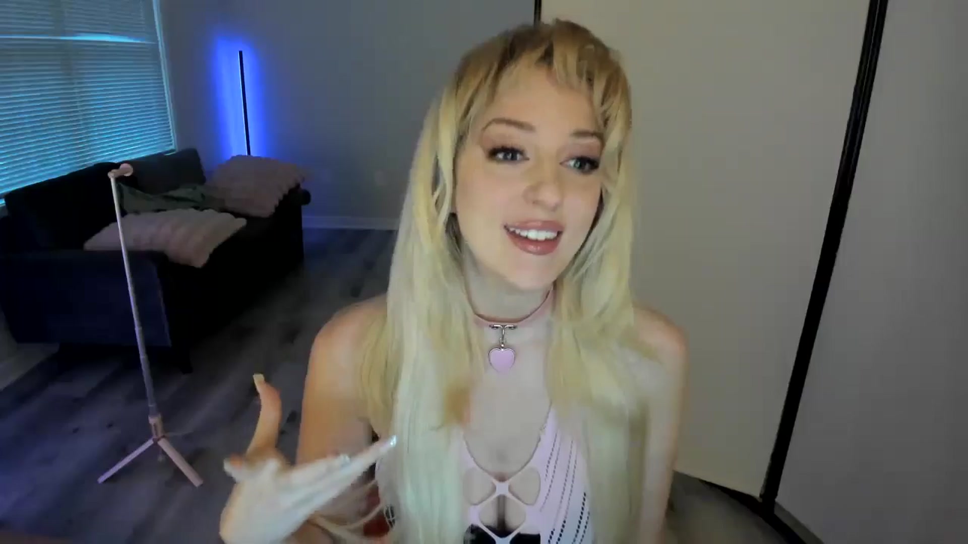 Gallery image thumbnail from Milk_Party's myfreecams stream on, 08/23/2024, 23:51 image 3 of 20