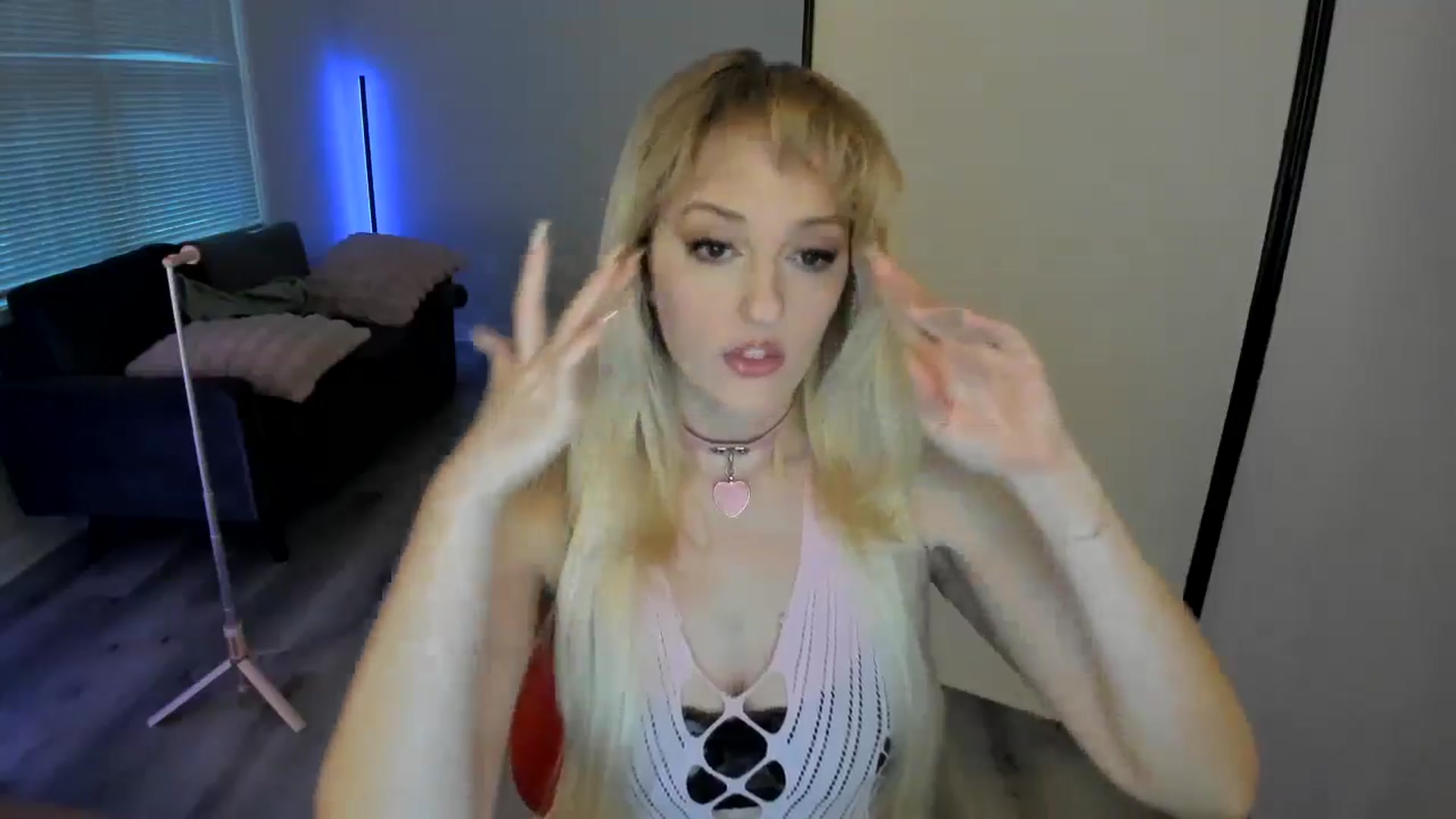 Gallery image thumbnail from Milk_Party's myfreecams stream on, 08/23/2024, 23:51 image 12 of 20