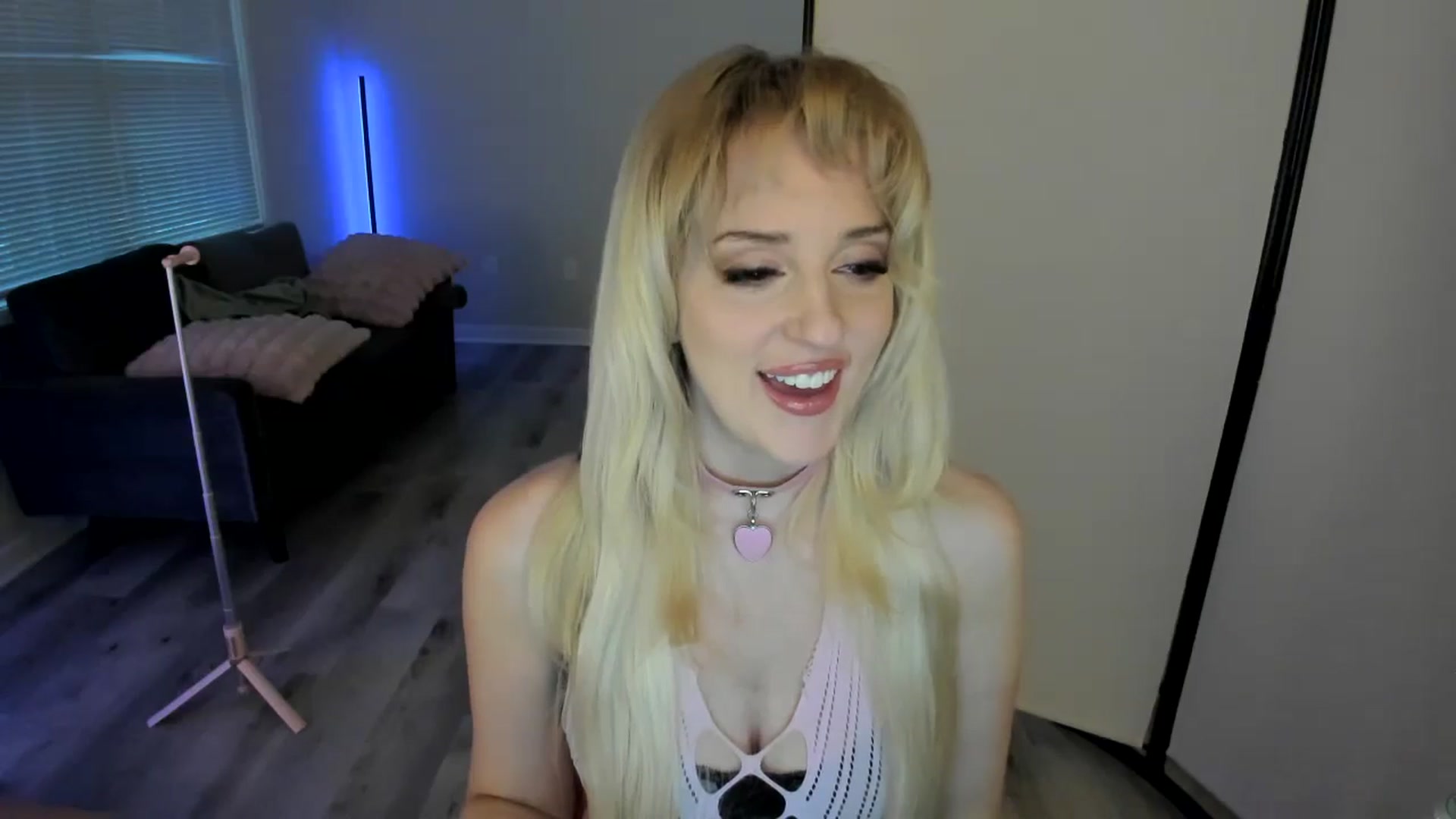 Gallery image thumbnail from Milk_Party's myfreecams stream on, 08/23/2024, 23:51 image 15 of 20