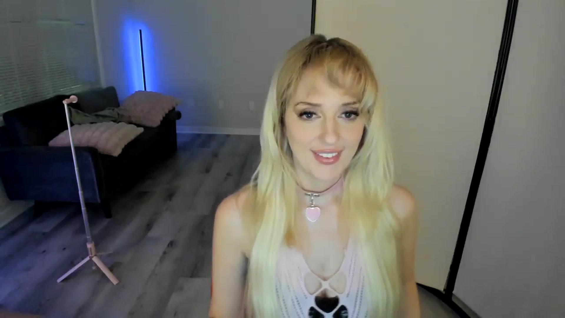 Gallery image thumbnail from Milk_Party's myfreecams stream on, 08/24/2024, 06:16 image 16 of 20