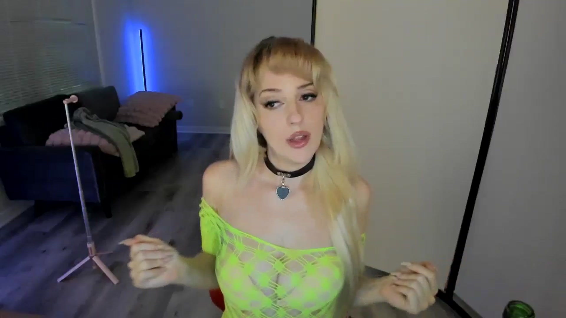 Gallery image thumbnail from Milk_Party's myfreecams stream on, 08/25/2024, 03:21 image 9 of 20