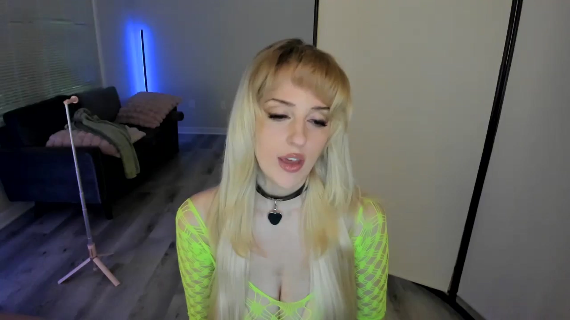Gallery image thumbnail from Milk_Party's myfreecams stream on, 08/25/2024, 03:21 image 15 of 20