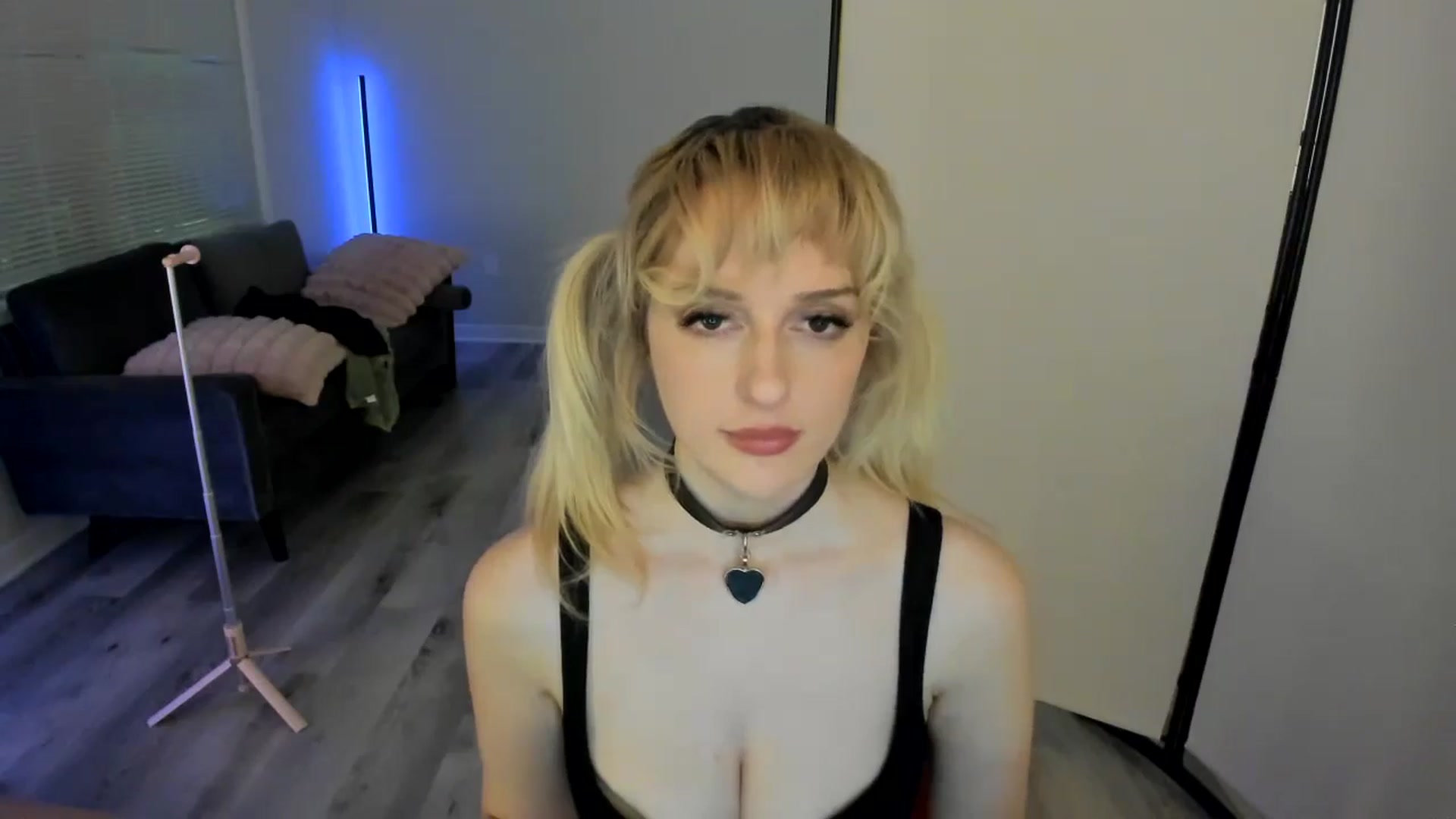 Gallery image thumbnail from Milk_Party's myfreecams stream on, 08/27/2024, 07:12 image 6 of 20