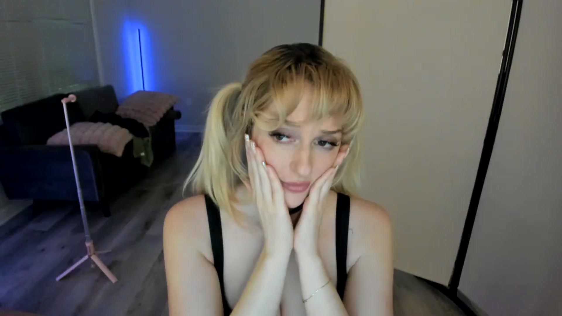 Gallery image thumbnail from Milk_Party's myfreecams stream on, 08/27/2024, 07:54 image 12 of 20