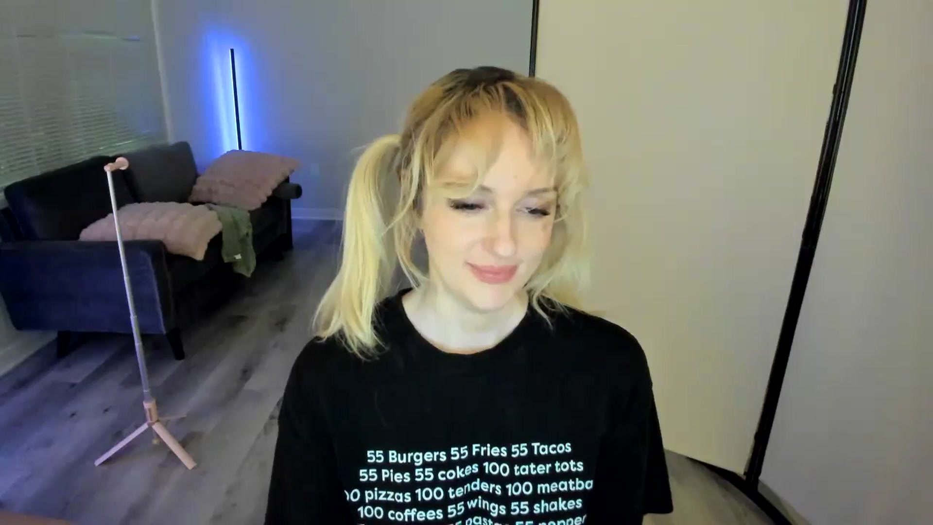 Gallery image thumbnail from Milk_Party's myfreecams stream on, 08/27/2024, 08:20 image 11 of 20