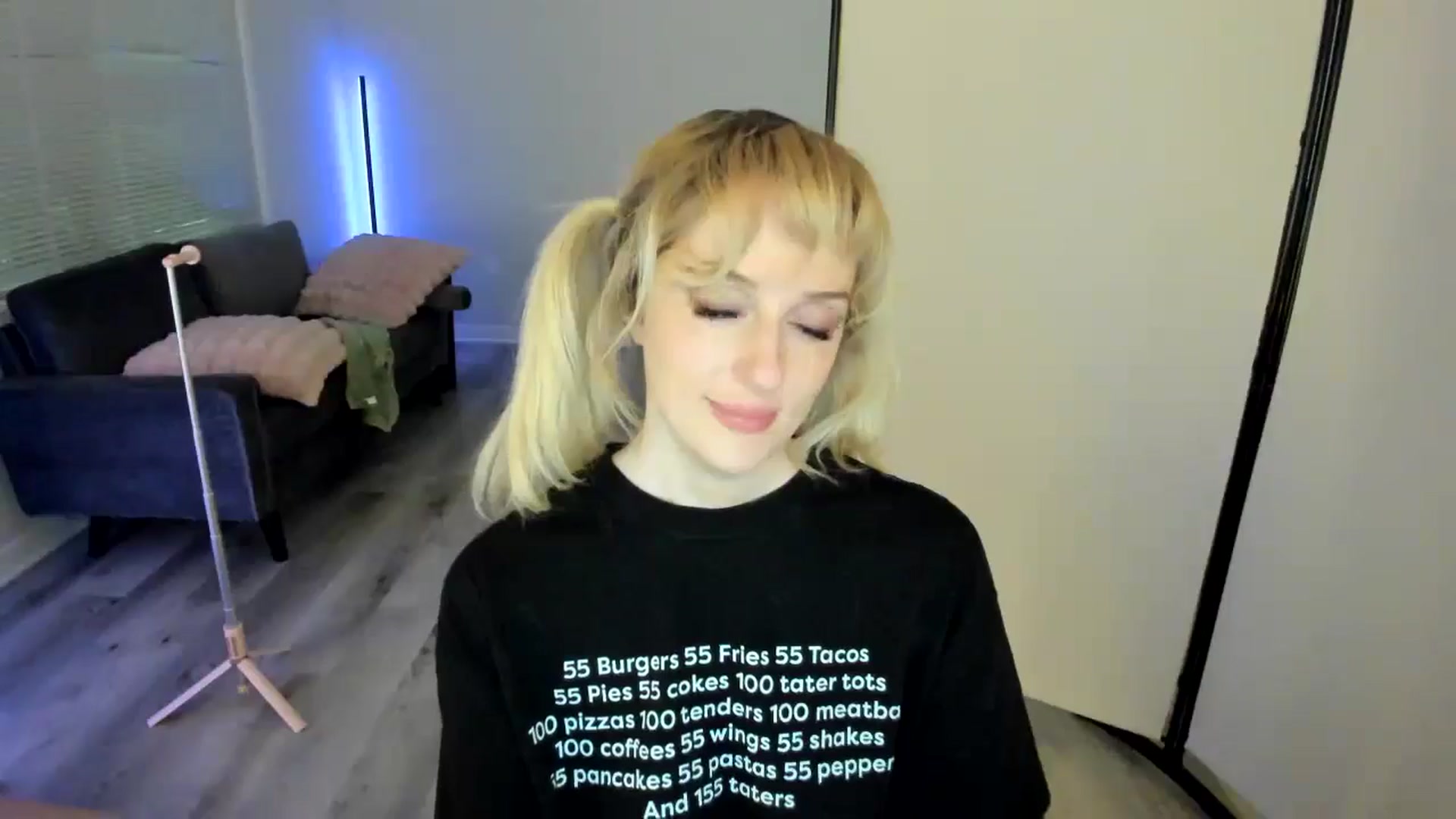 Gallery image thumbnail from Milk_Party's myfreecams stream on, 08/27/2024, 09:01 image 18 of 20