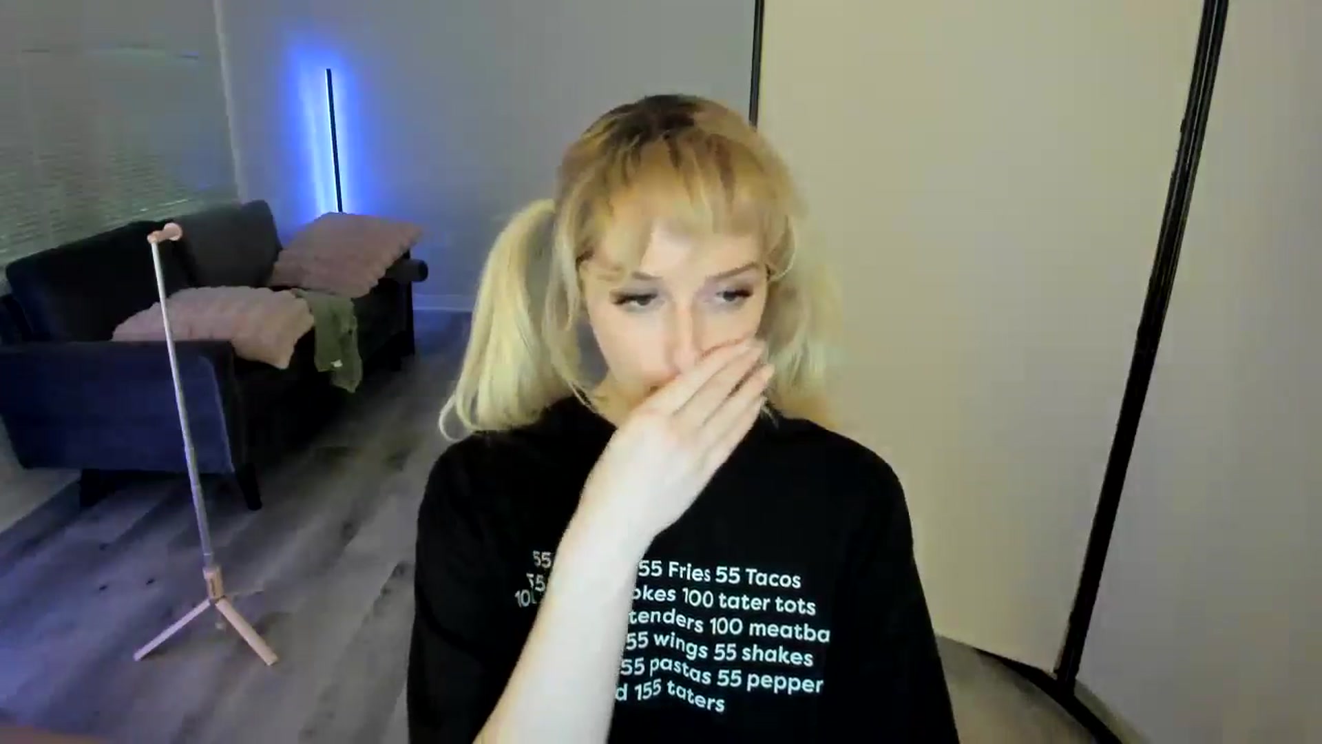 Gallery image thumbnail from Milk_Party's myfreecams stream on, 08/27/2024, 09:01 image 14 of 20