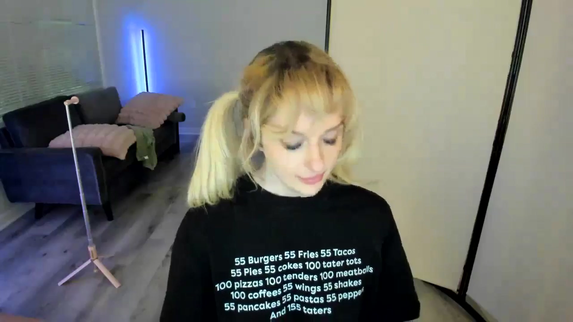 Gallery image thumbnail from Milk_Party's myfreecams stream on, 08/27/2024, 09:01 image 2 of 20