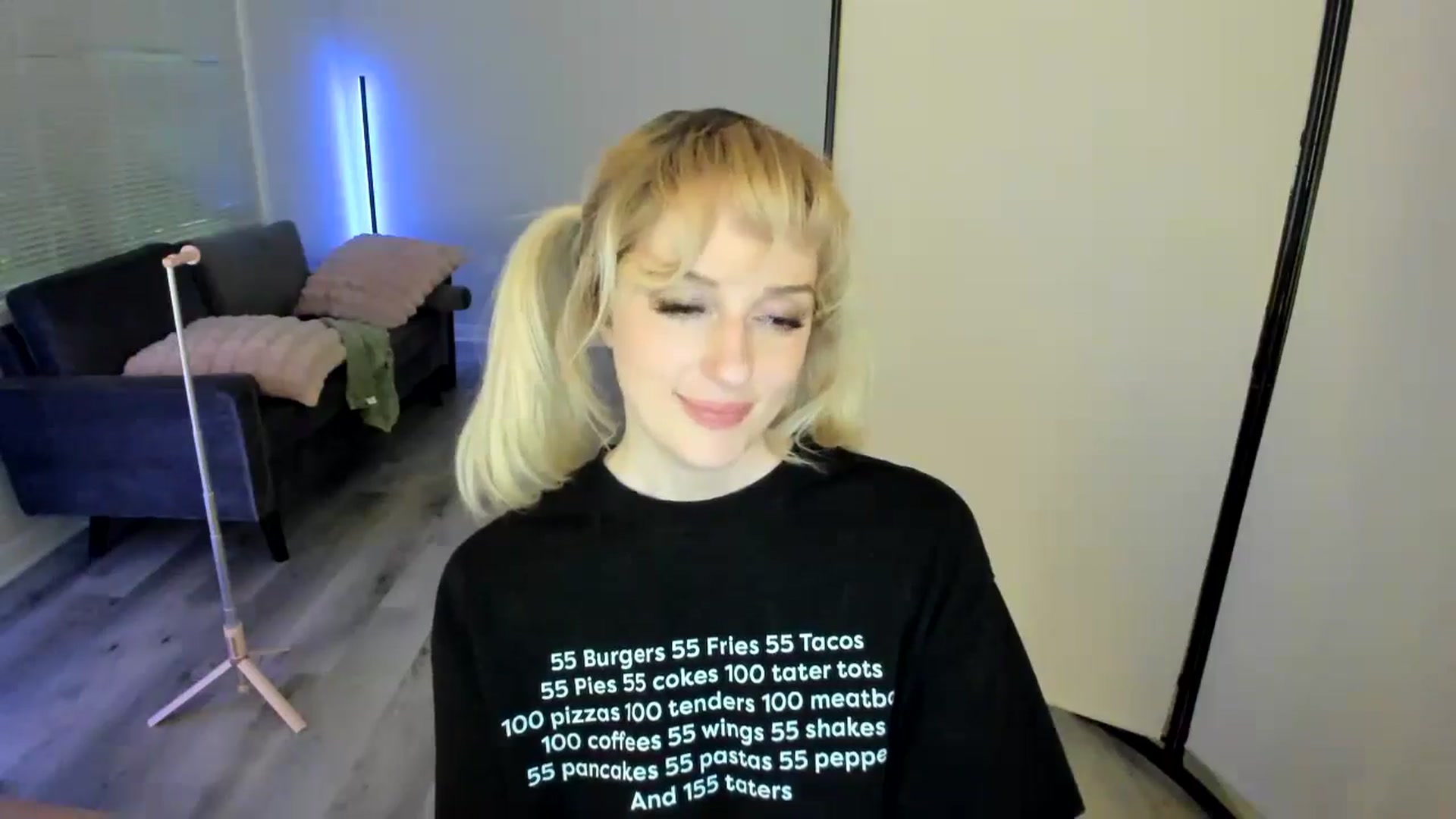 Gallery image thumbnail from Milk_Party's myfreecams stream on, 08/27/2024, 09:01 image 16 of 20