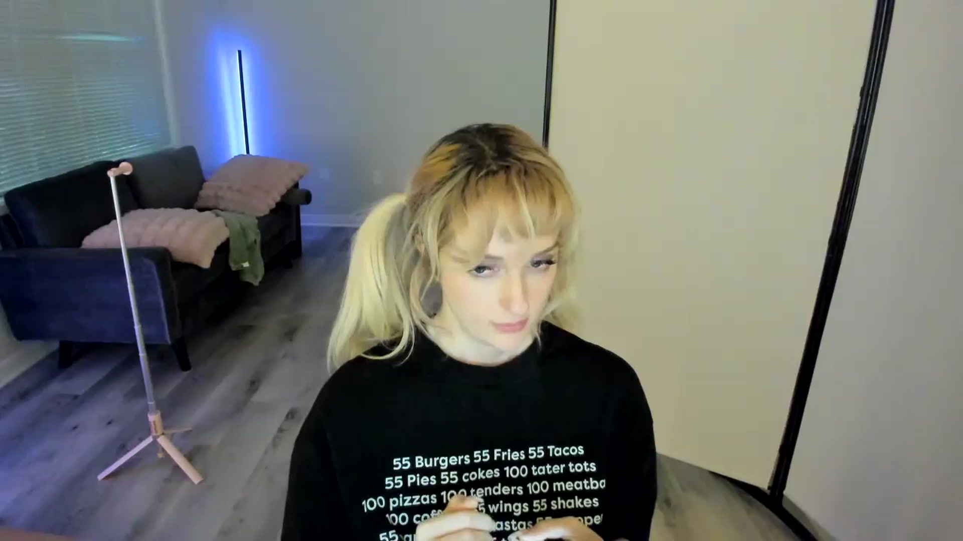 Gallery image thumbnail from Milk_Party's myfreecams stream on, 08/27/2024, 10:25 image 16 of 20