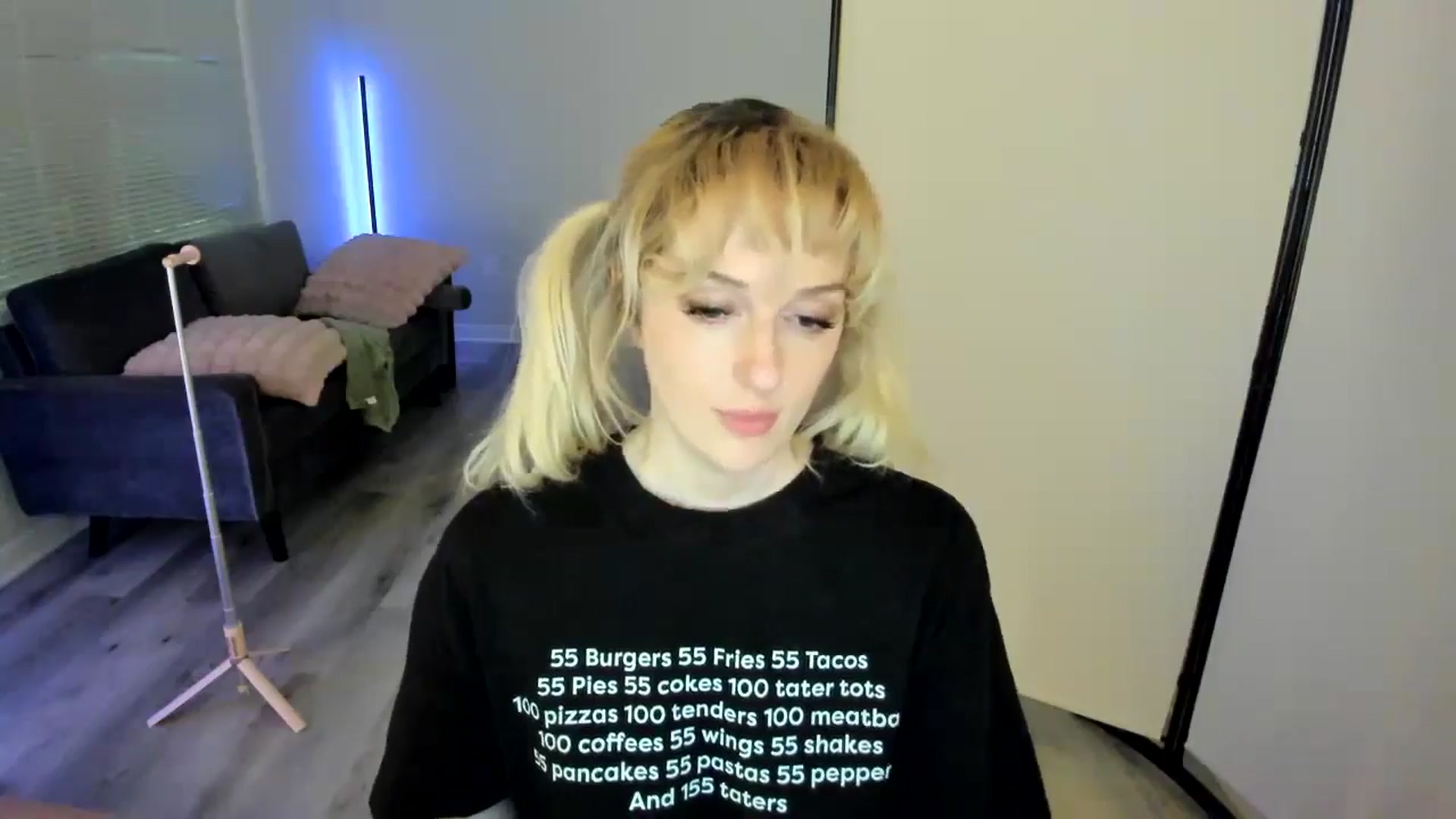 Gallery image thumbnail from Milk_Party's myfreecams stream on, 08/27/2024, 10:25 image 6 of 20