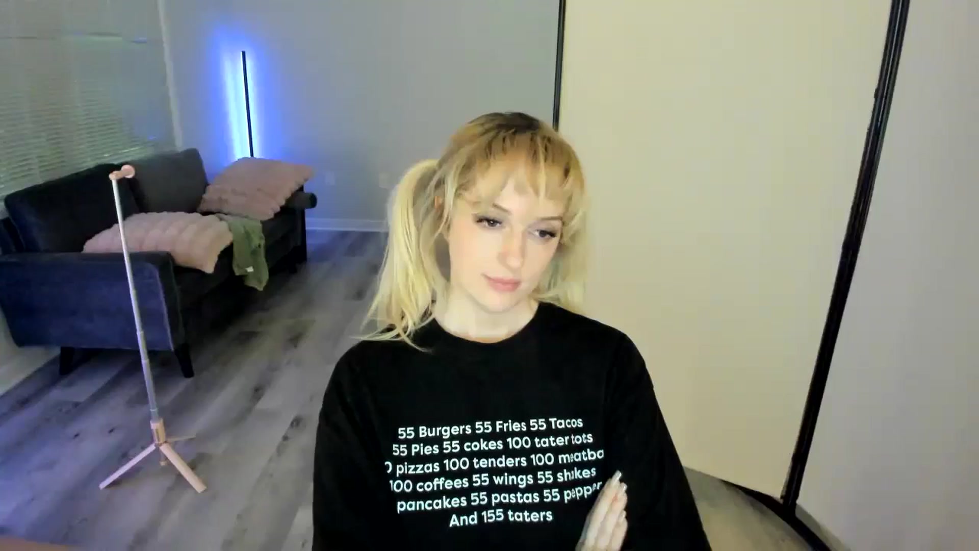 Gallery image thumbnail from Milk_Party's myfreecams stream on, 08/27/2024, 10:25 image 9 of 20