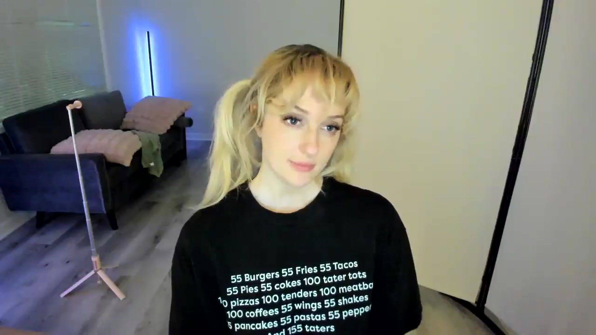 Gallery image thumbnail from Milk_Party's myfreecams stream on, 08/27/2024, 10:25 image 12 of 20