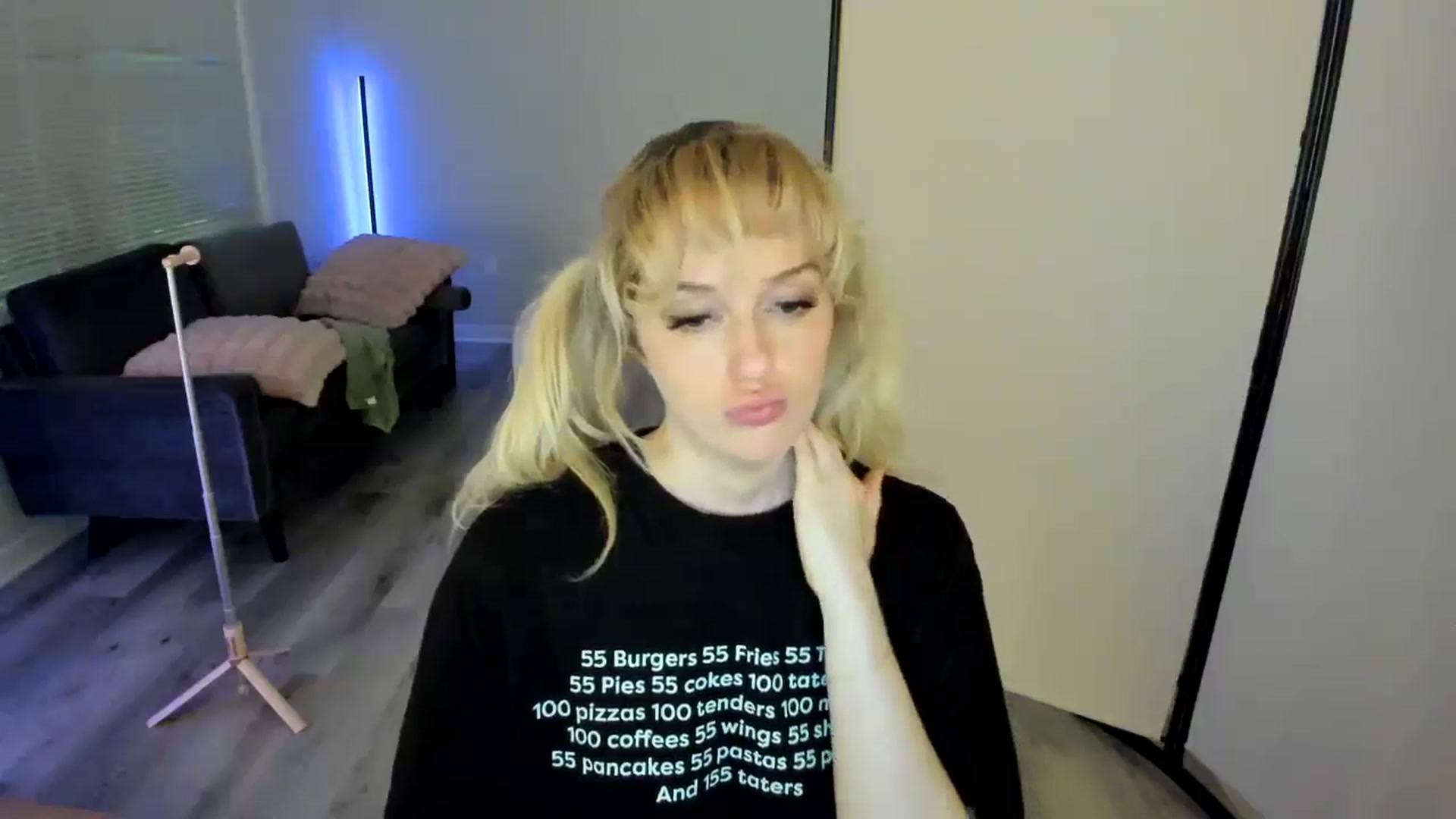 Gallery image thumbnail from Milk_Party's myfreecams stream on, 08/27/2024, 10:25 image 5 of 20