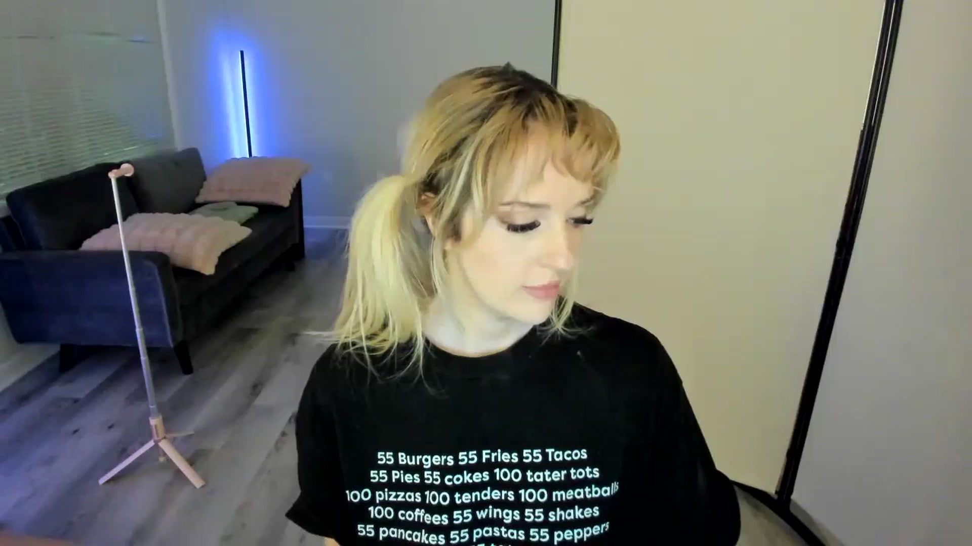 Gallery image thumbnail from Milk_Party's myfreecams stream on, 08/29/2024, 04:39 image 17 of 20