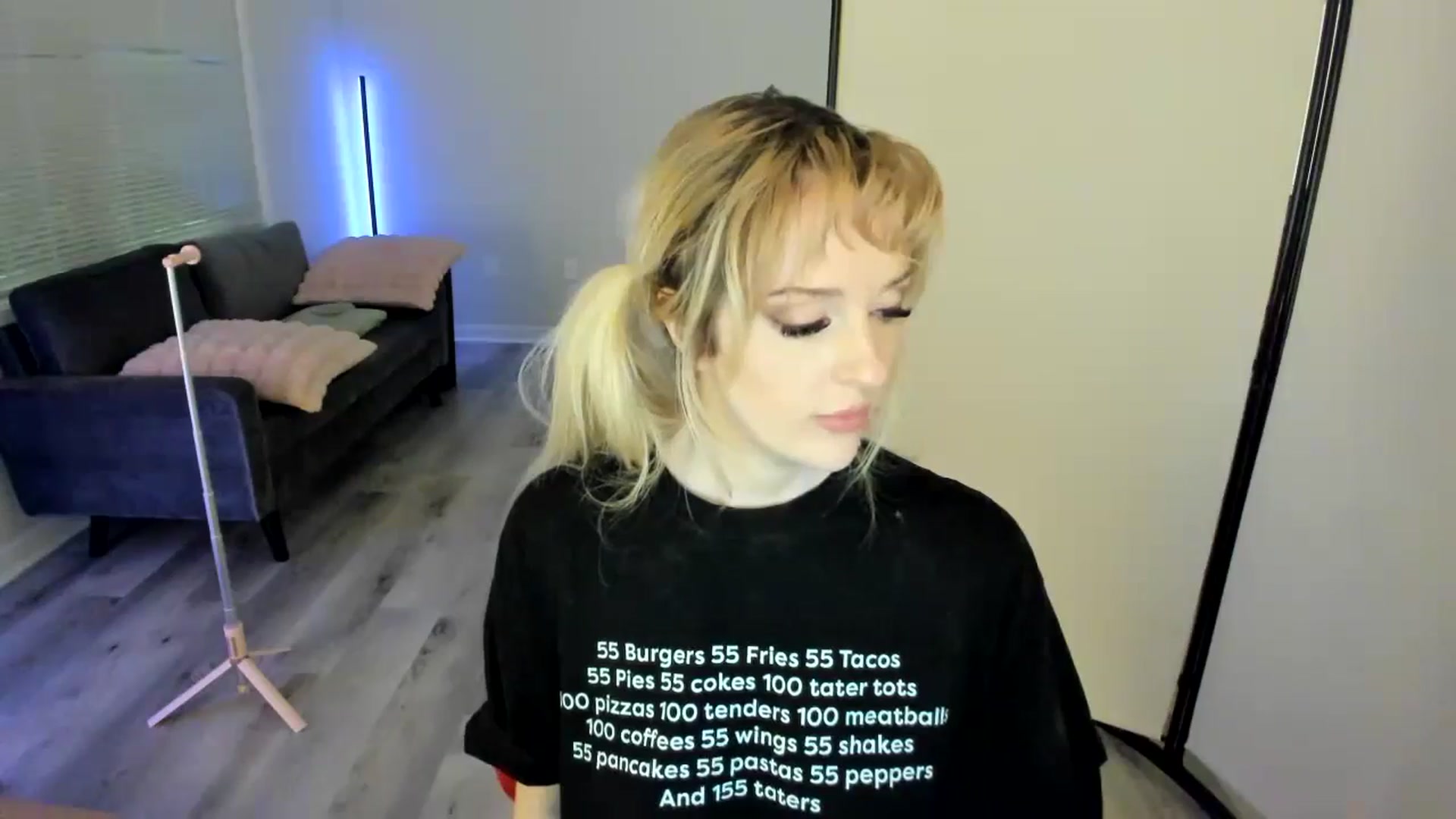 Gallery image thumbnail from Milk_Party's myfreecams stream on, 08/29/2024, 04:39 image 16 of 20
