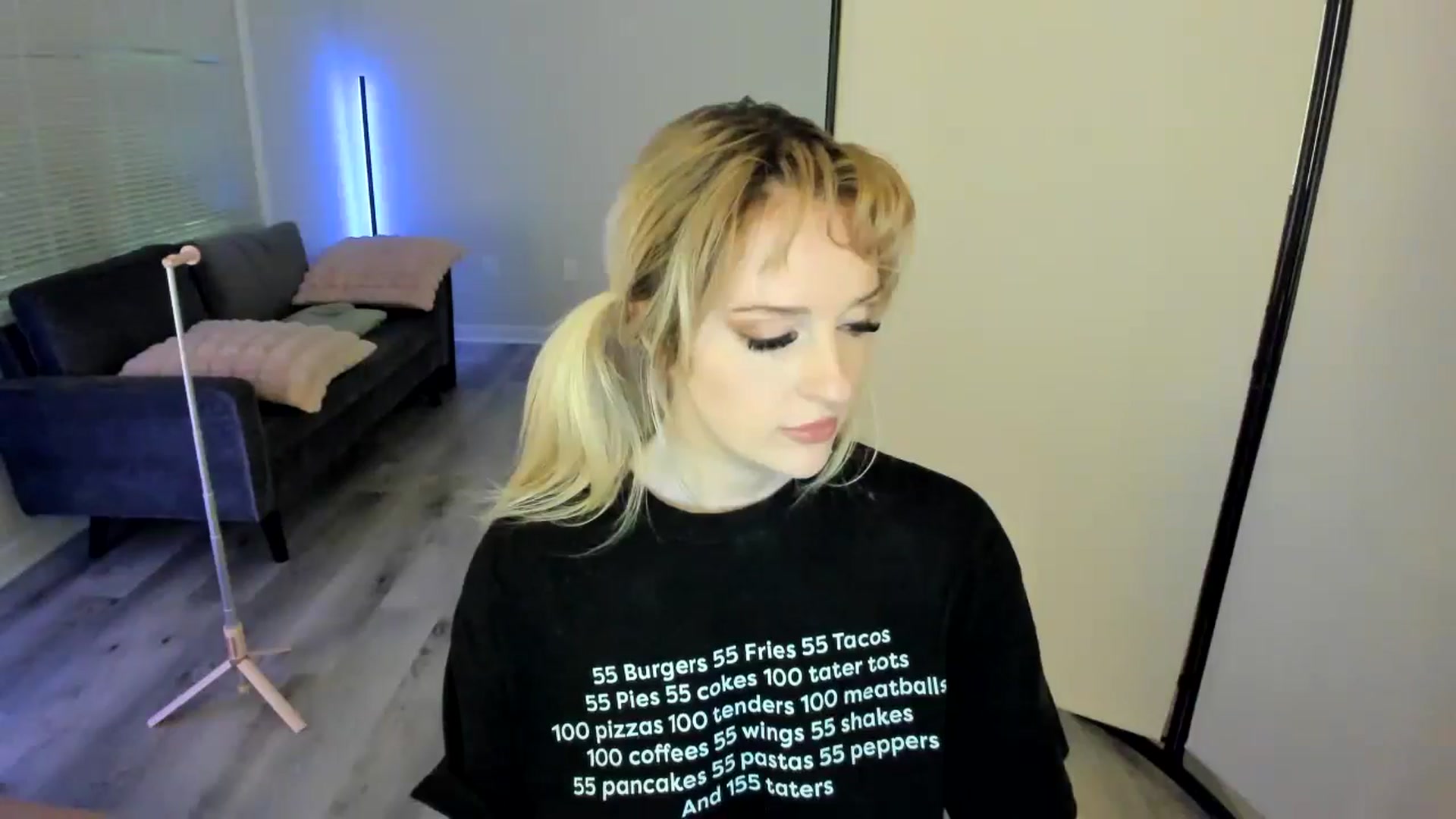 Gallery image thumbnail from Milk_Party's myfreecams stream on, 08/29/2024, 04:39 image 3 of 20