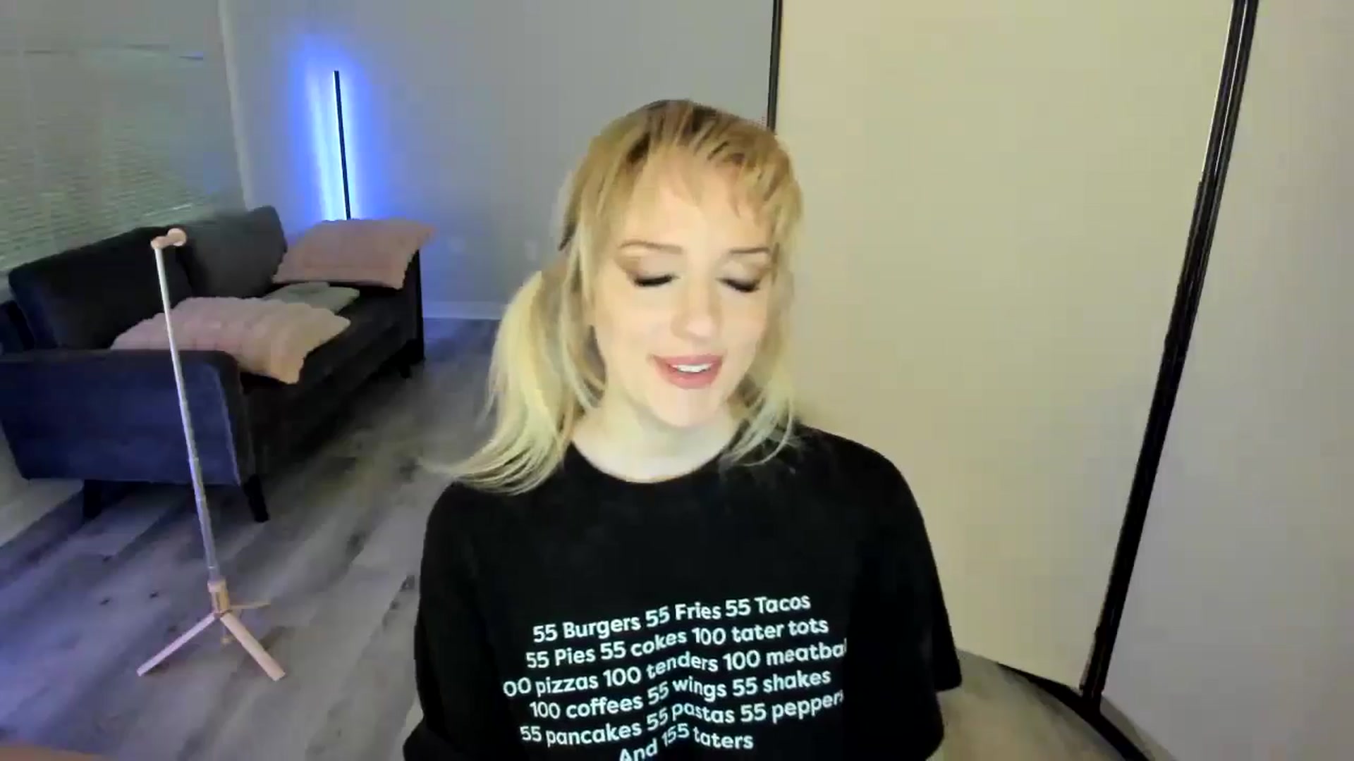 Gallery image thumbnail from Milk_Party's myfreecams stream on, 08/29/2024, 04:39 image 7 of 20