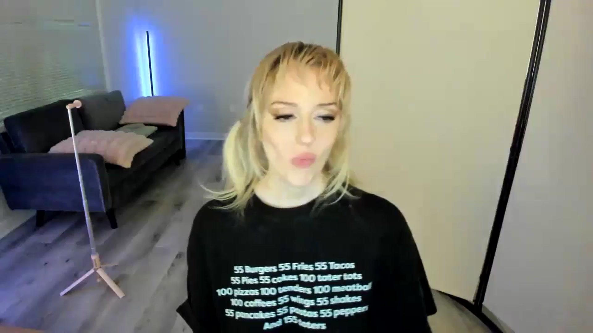 Gallery image thumbnail from Milk_Party's myfreecams stream on, 08/29/2024, 04:39 image 13 of 20
