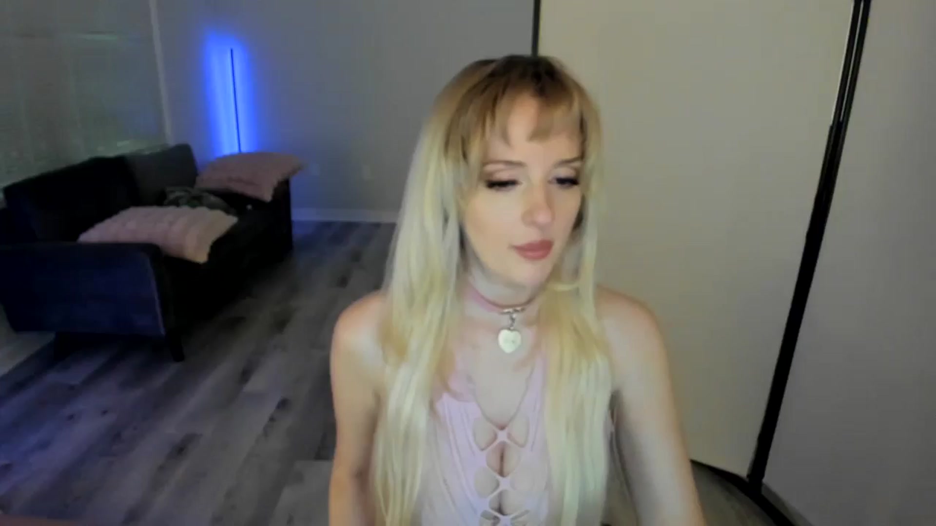 Gallery image thumbnail from Milk_Party's myfreecams stream on, 08/31/2024, 02:04 image 9 of 20