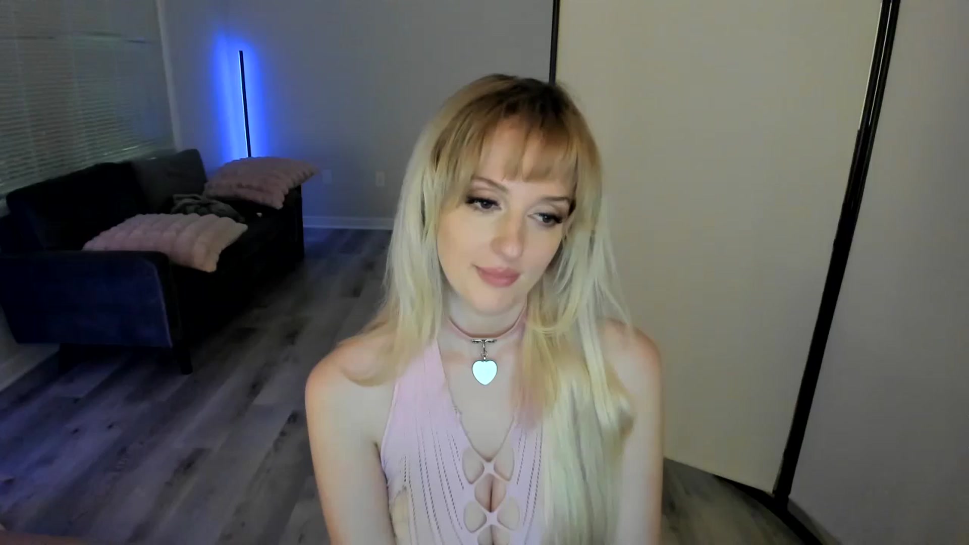Gallery image thumbnail from Milk_Party's myfreecams stream on, 08/31/2024, 09:17 image 16 of 20