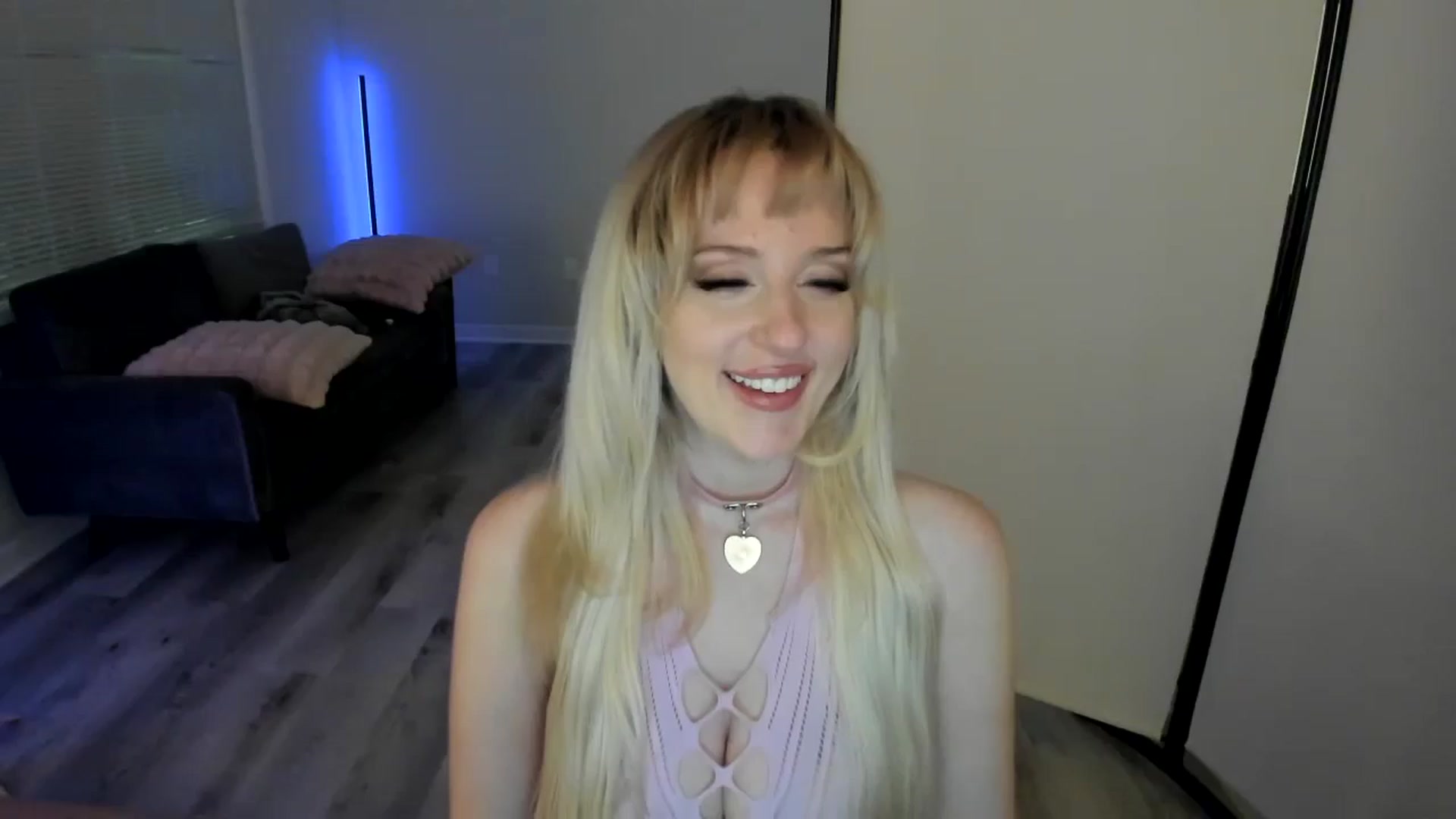 Gallery image thumbnail from Milk_Party's myfreecams stream on, 08/31/2024, 09:17 image 1 of 20