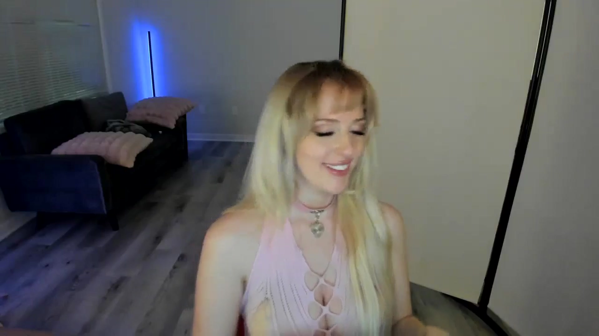 Gallery image thumbnail from Milk_Party's myfreecams stream on, 08/31/2024, 09:17 image 14 of 20
