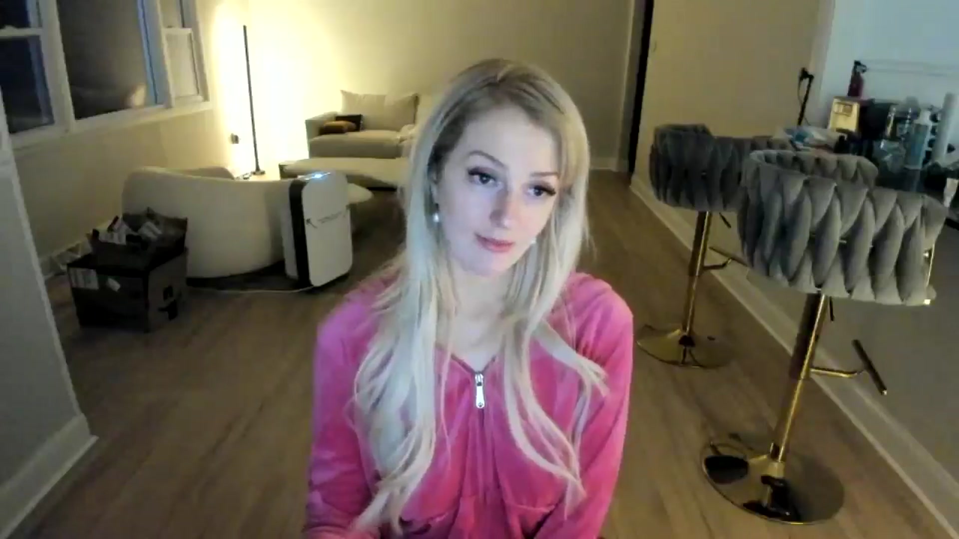 Gallery image thumbnail from Milk_Party's myfreecams stream on, 01/22/2025, 03:08 image 6 of 20