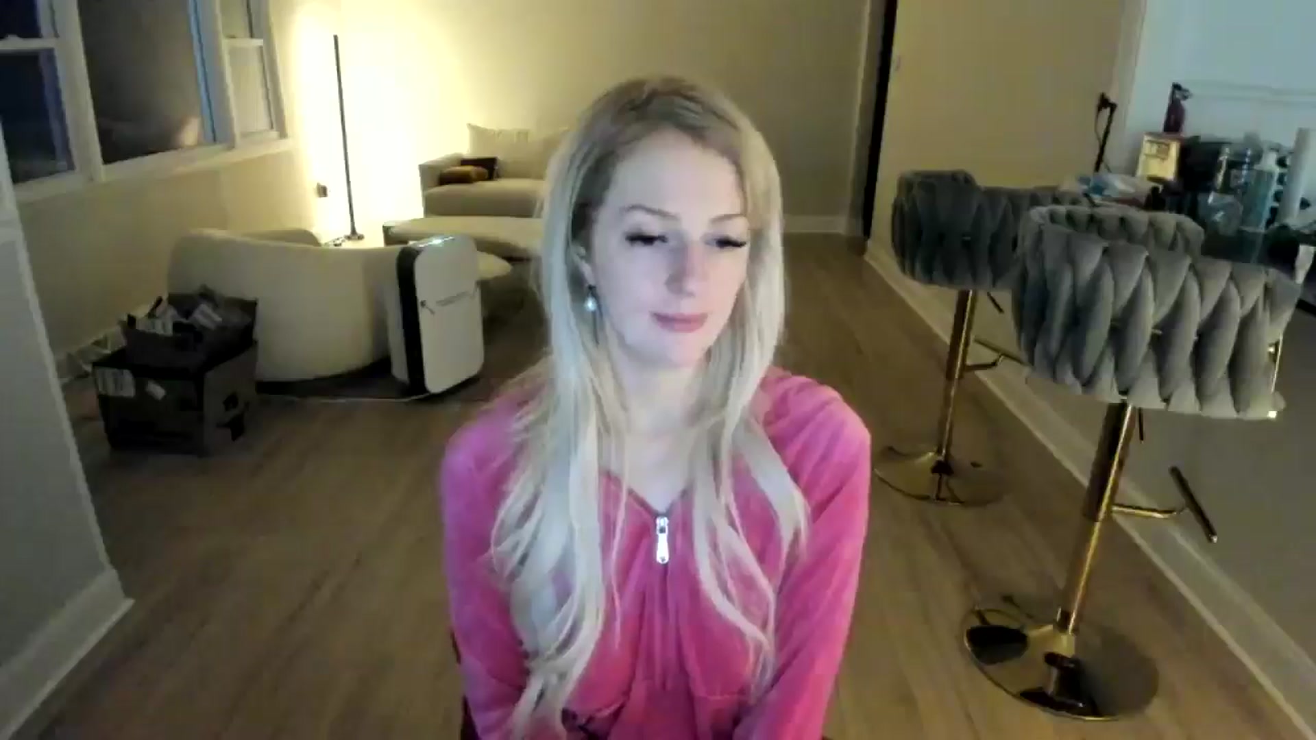 Gallery image thumbnail from Milk_Party's myfreecams stream on, 01/22/2025, 03:08 image 8 of 20