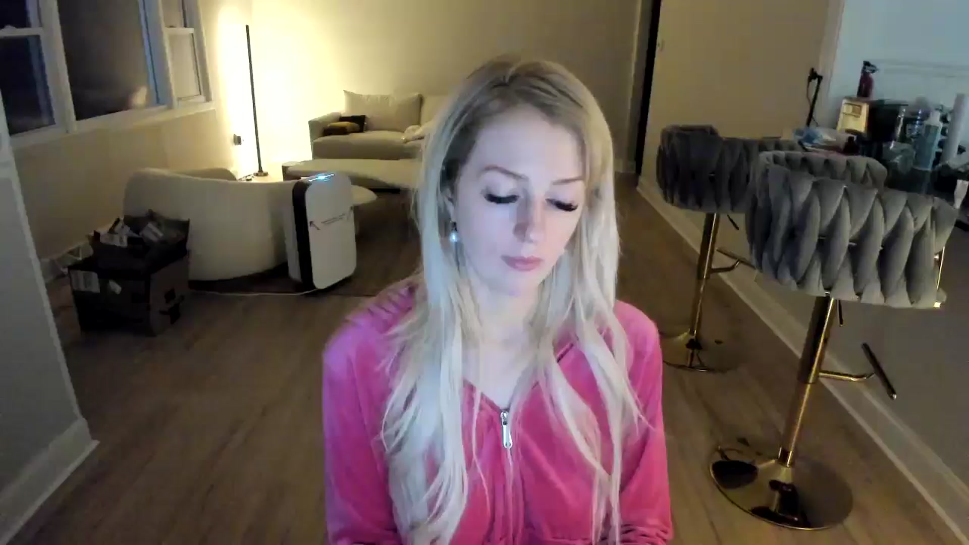 Gallery image thumbnail from Milk_Party's myfreecams stream on, 01/22/2025, 03:08 image 15 of 20
