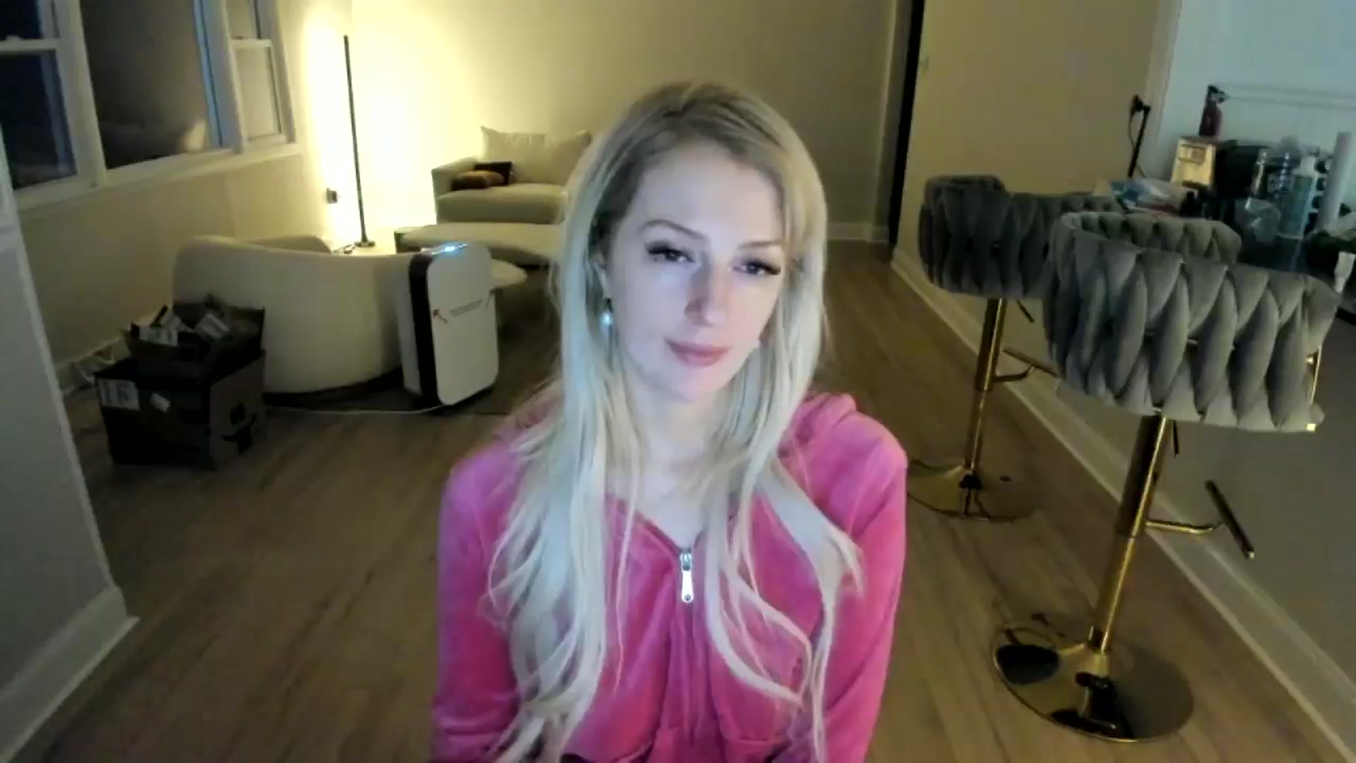 Gallery image thumbnail from Milk_Party's myfreecams stream on, 01/22/2025, 03:08 image 10 of 20