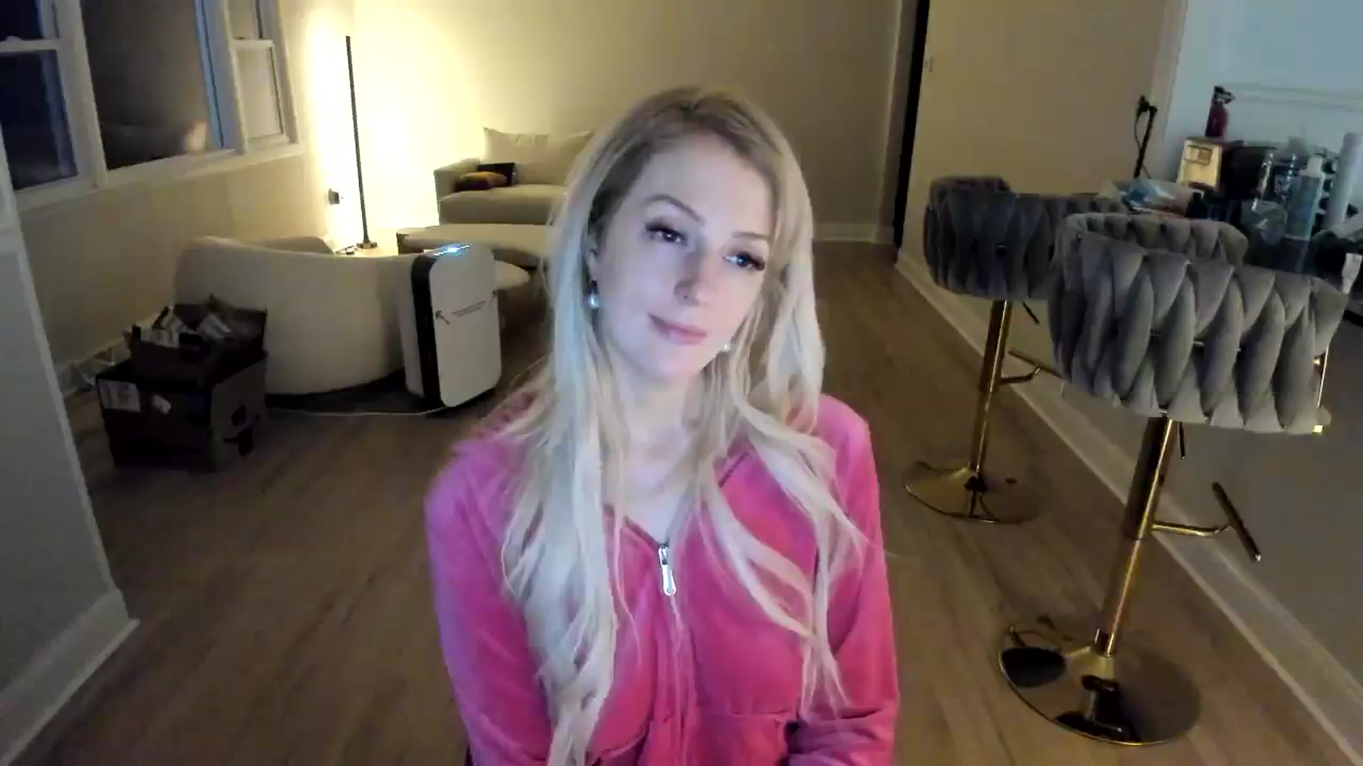 Gallery image thumbnail from Milk_Party's myfreecams stream on, 01/22/2025, 03:08 image 16 of 20