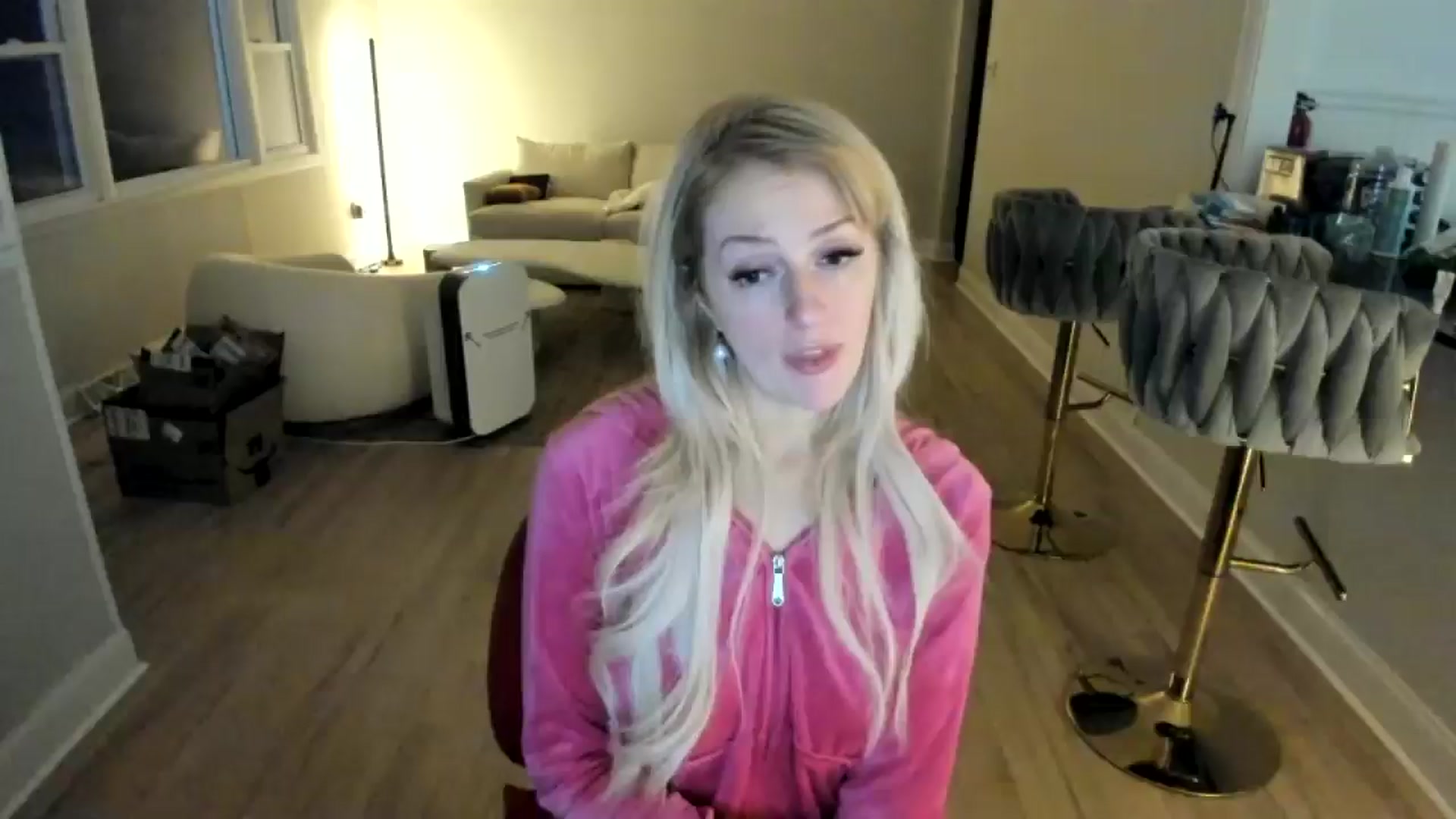 Gallery image thumbnail from Milk_Party's myfreecams stream on, 01/22/2025, 03:08 image 5 of 20