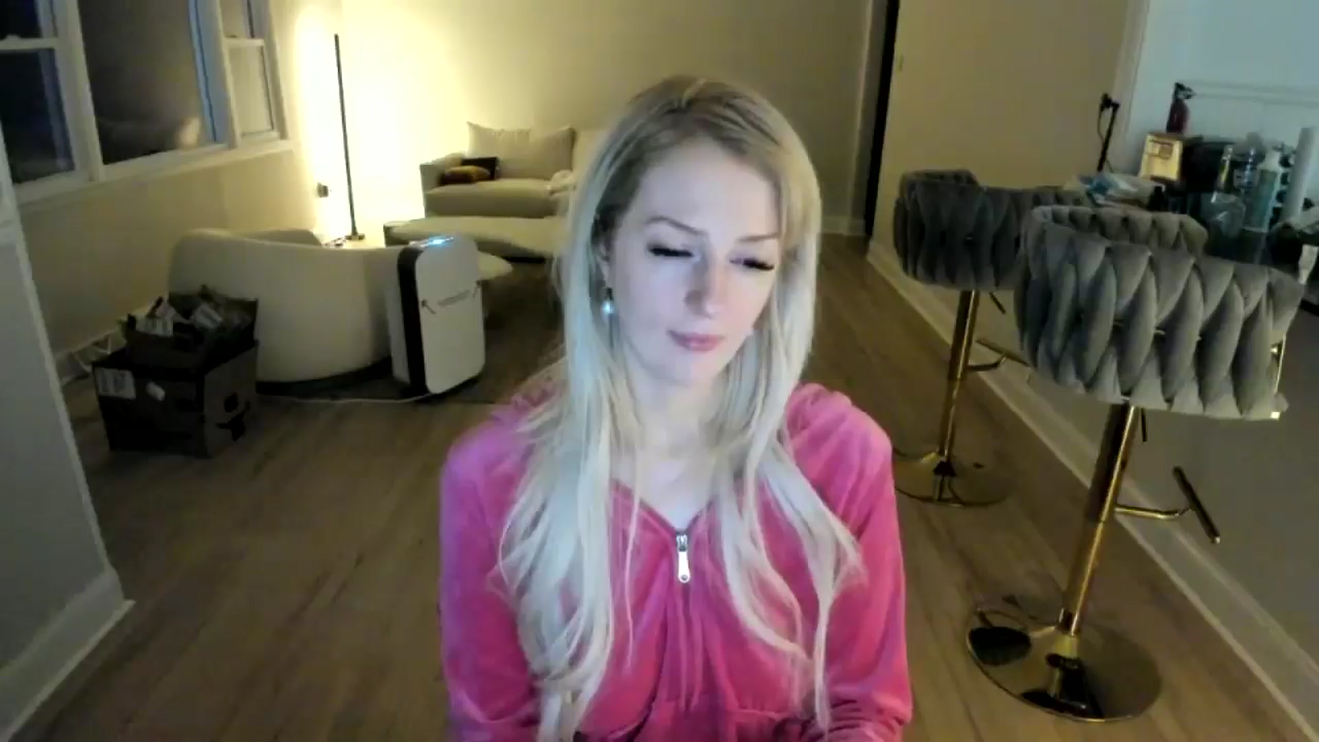 Gallery image thumbnail from Milk_Party's myfreecams stream on, 01/22/2025, 03:08 image 9 of 20