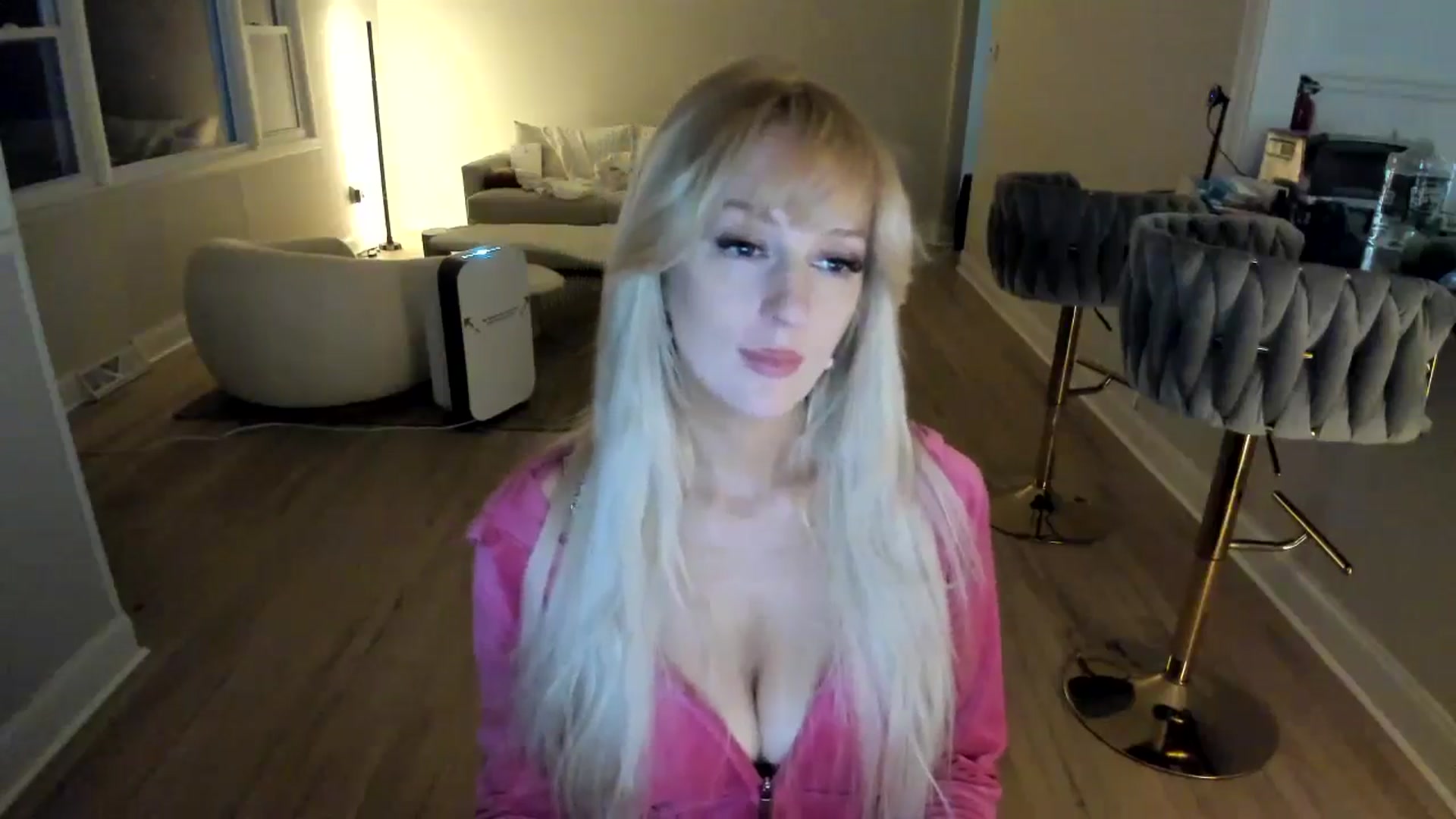 Gallery image thumbnail from Milk_Party's myfreecams stream on, 01/28/2025, 24:01 image 16 of 20
