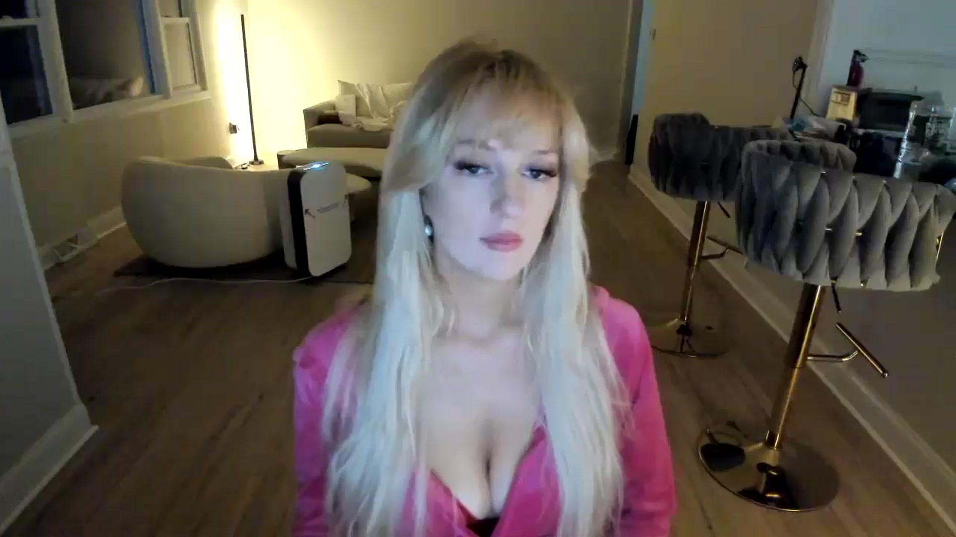 Gallery image thumbnail from Milk_Party's myfreecams stream on, 01/28/2025, 24:01 image 8 of 20