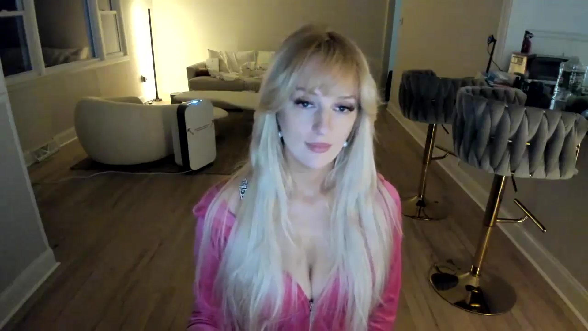 Gallery image thumbnail from Milk_Party's myfreecams stream on, 01/28/2025, 24:01 image 14 of 20